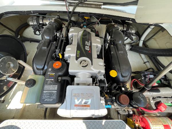 2013 Formula 270 Bowrider - 11