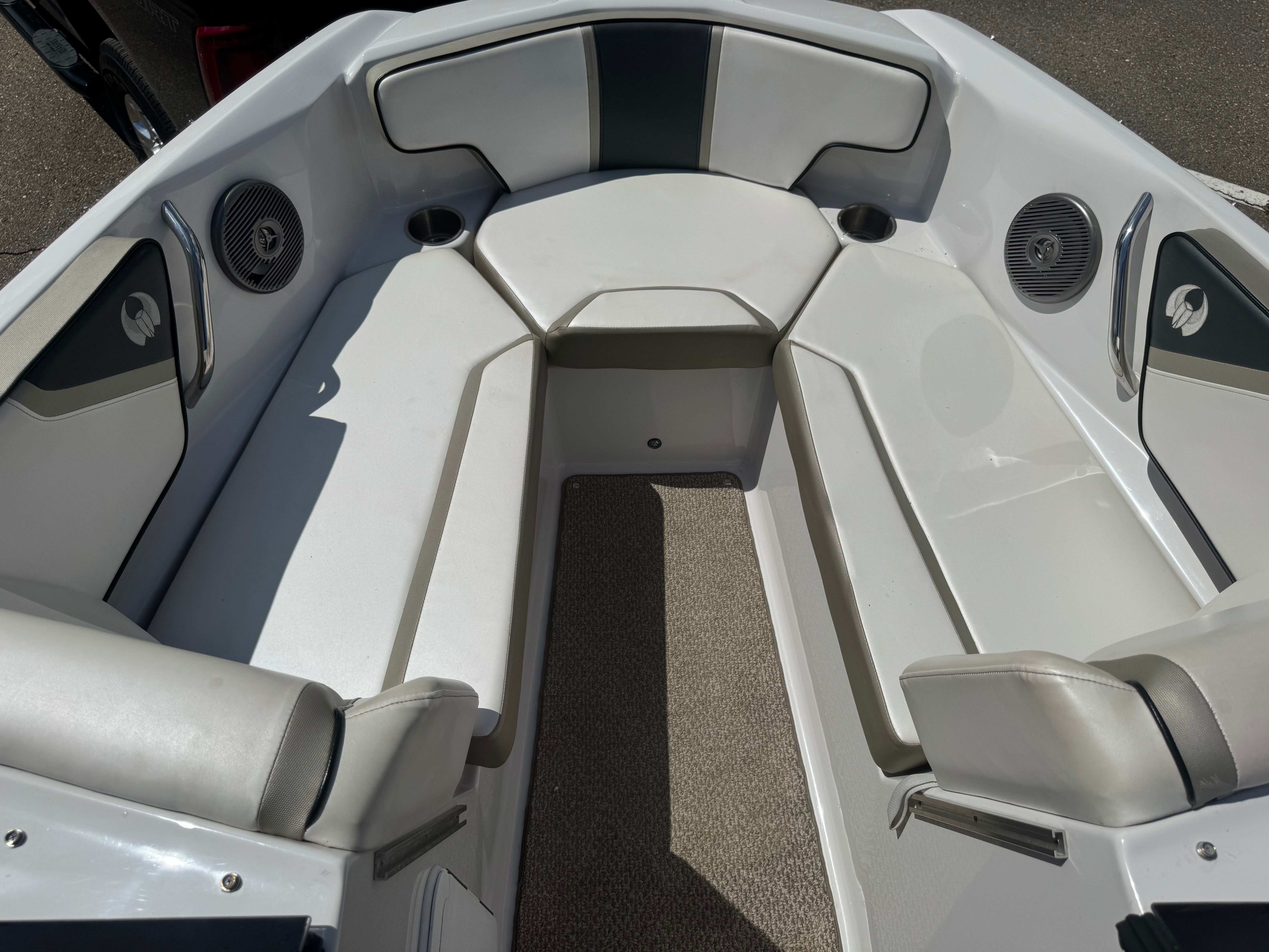2015 Scarab 195 H.O. - 15
