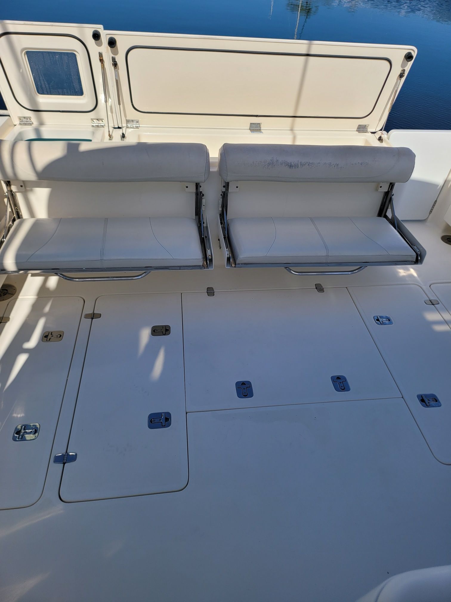 2009 Pursuit OS 375 Offshore - 31