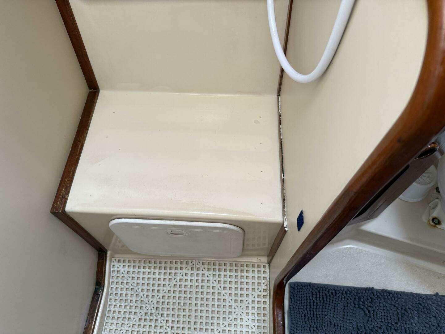 1985 Endeavour 42 - Image 44