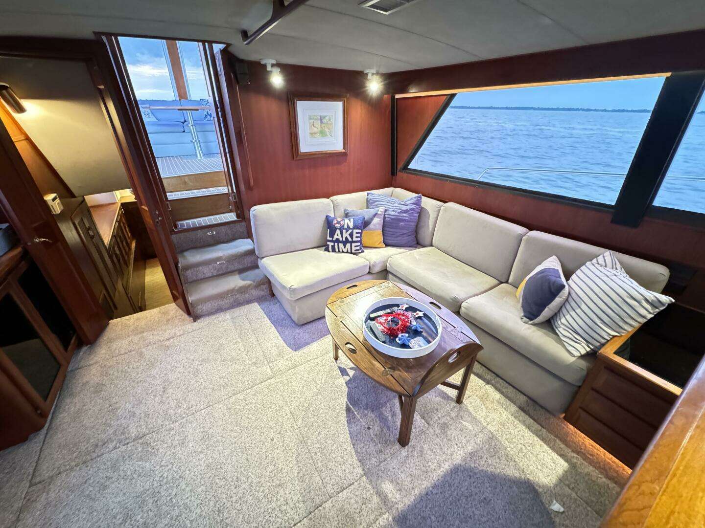 1987 Viking 48 Motor Yacht - Image 36