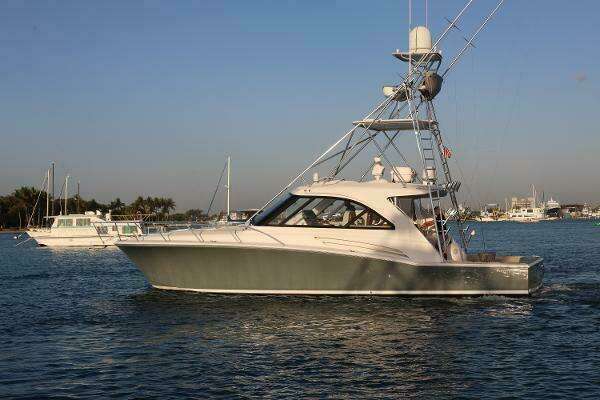 2018 Hatteras 45 Express Sportfish
