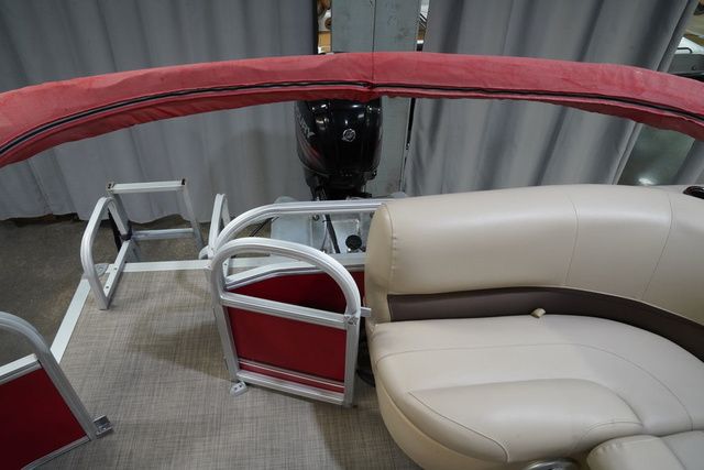 2017 Sun Tracker Party Barge 18 DLX - 18
