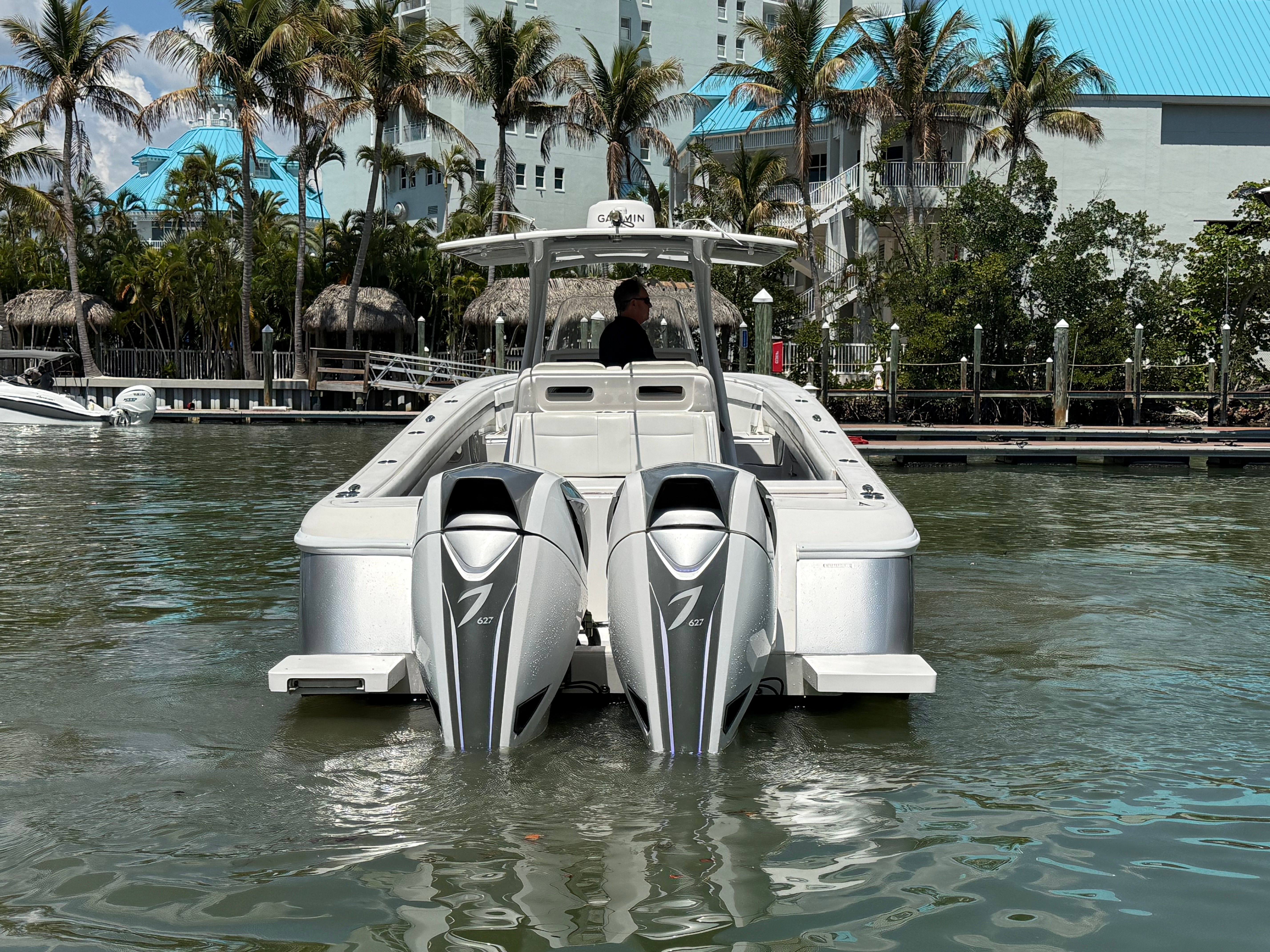 2018 Intrepid 375 CC - 8