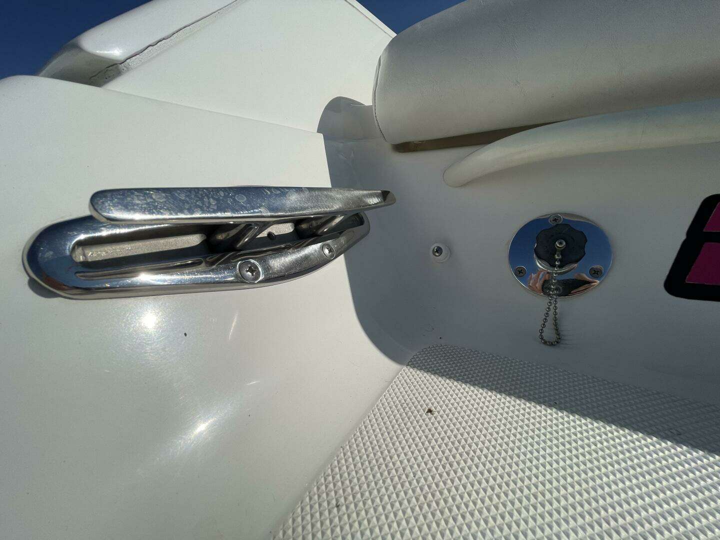 1993 Fountain 38 Sport Cruiser - Image 17