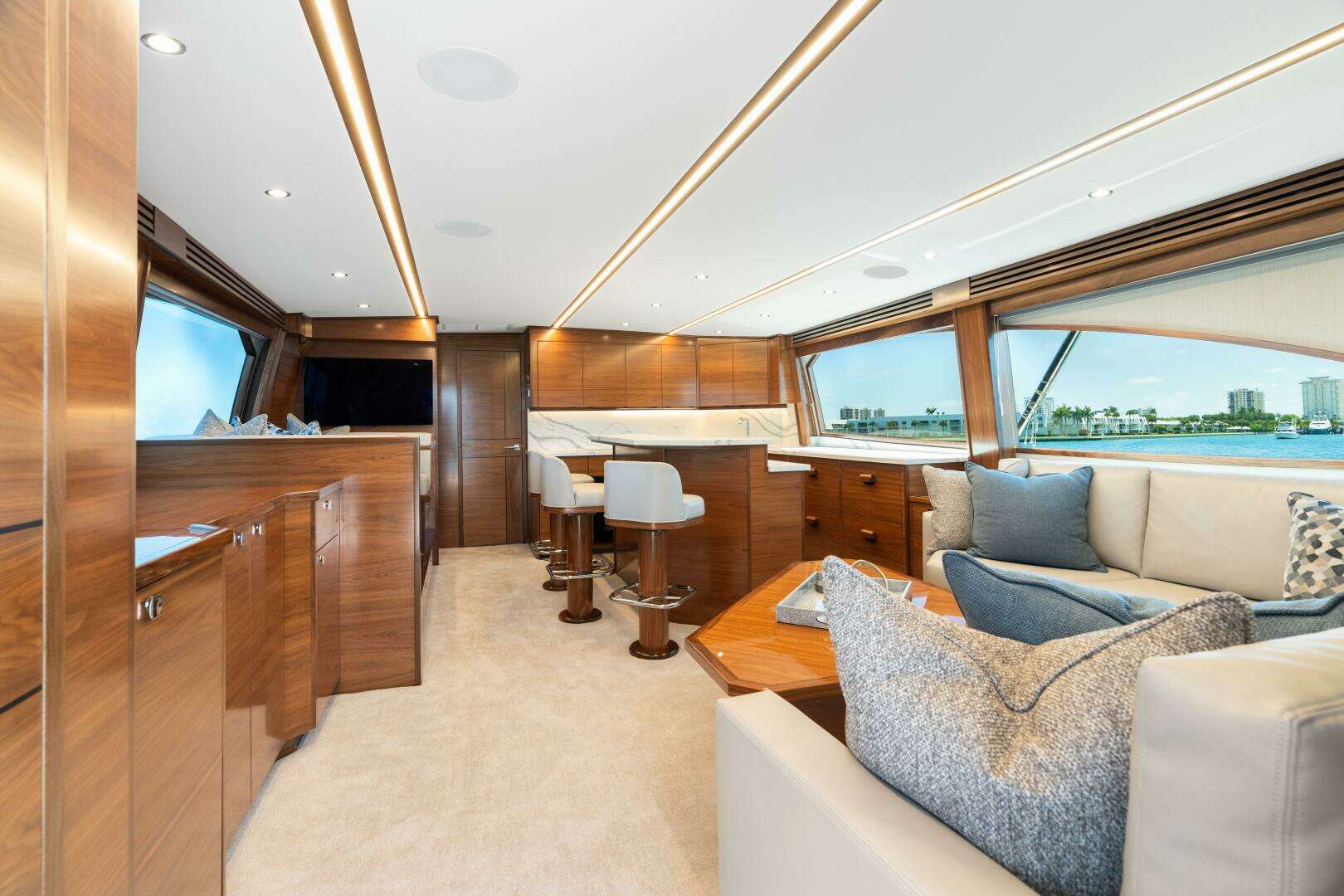 2026 Viking 74 Convertible - Image 34