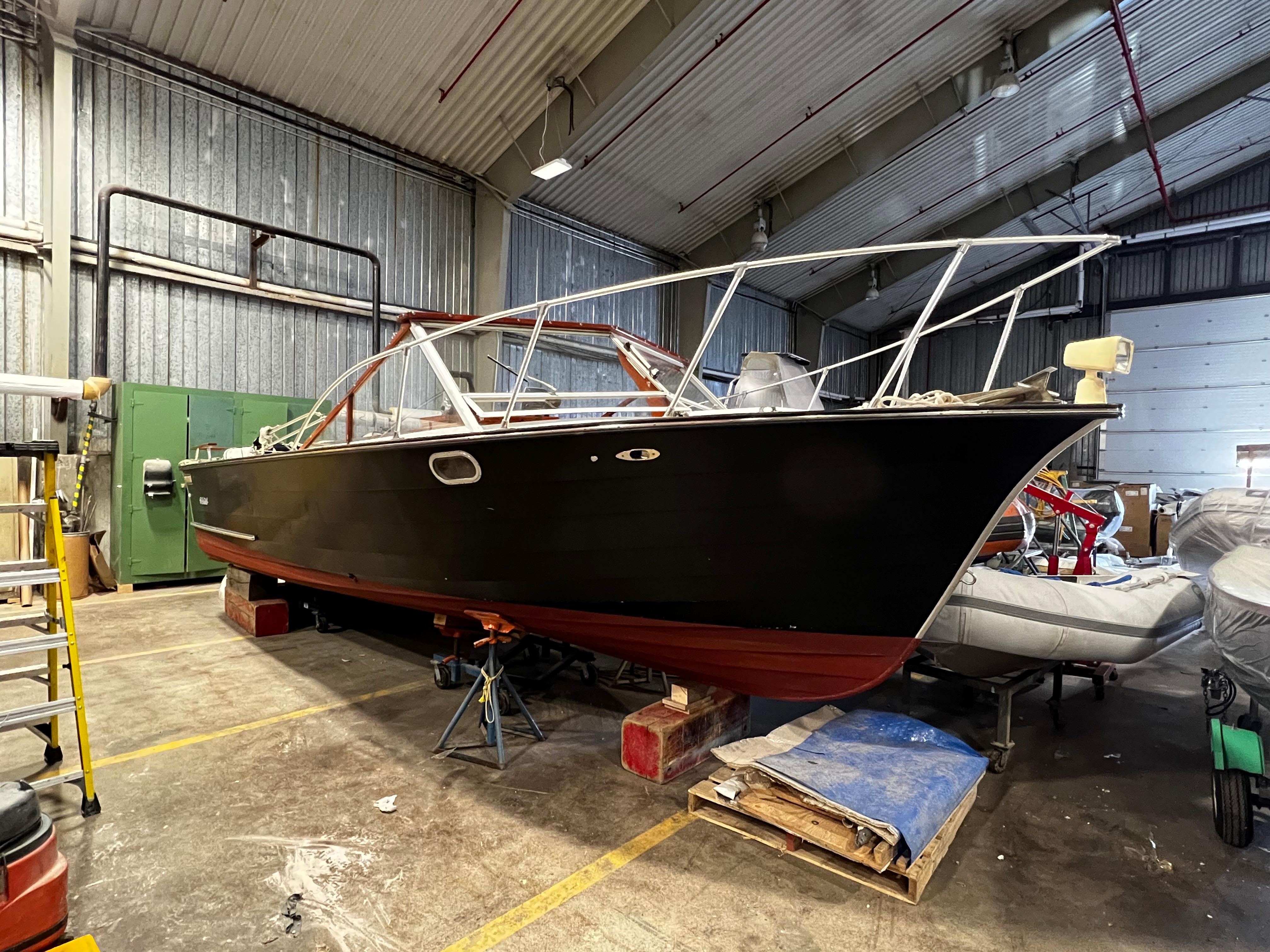 1981 Skiff Craft 260