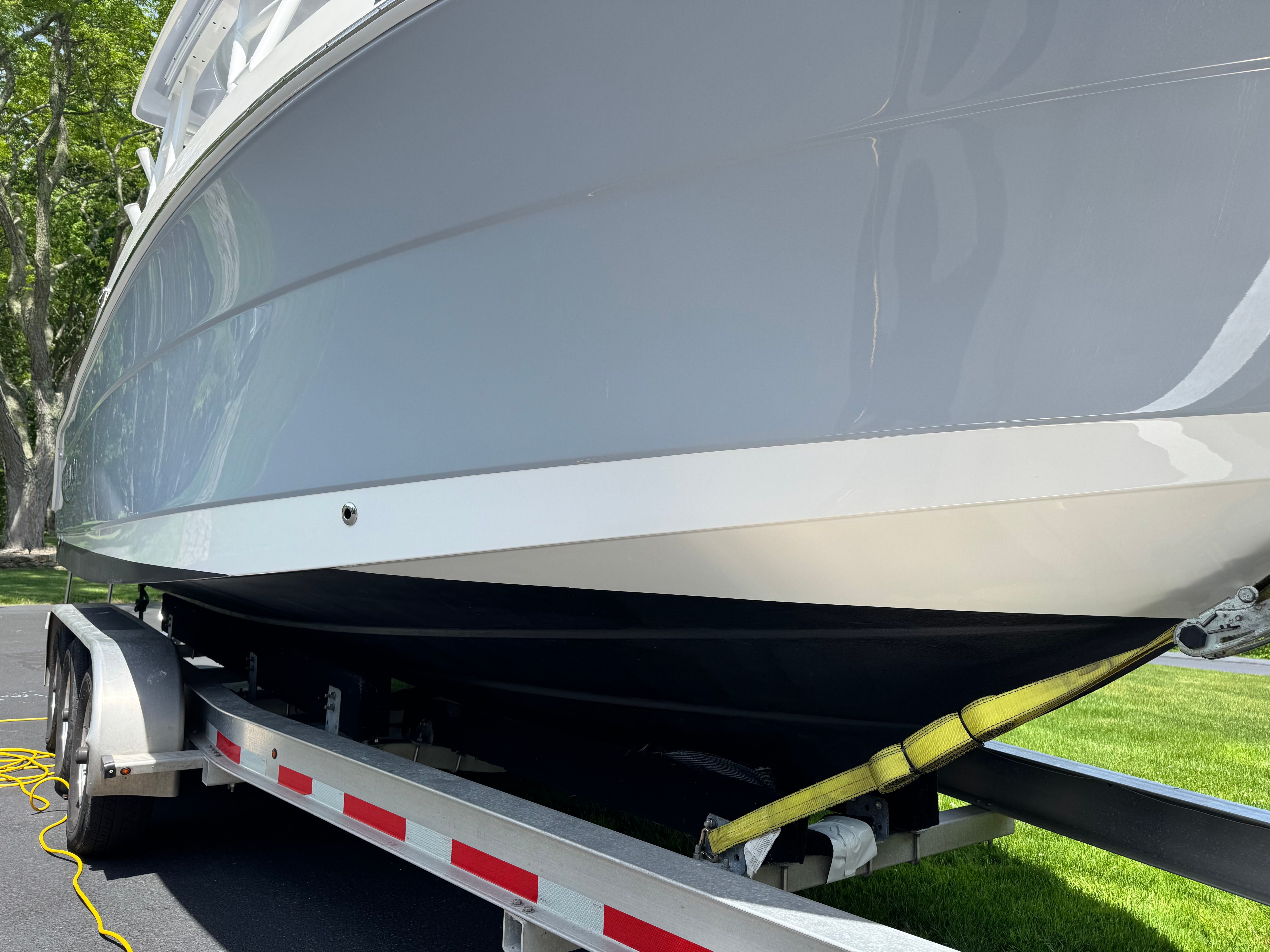 2021 Robalo R247 Dual Console - 13