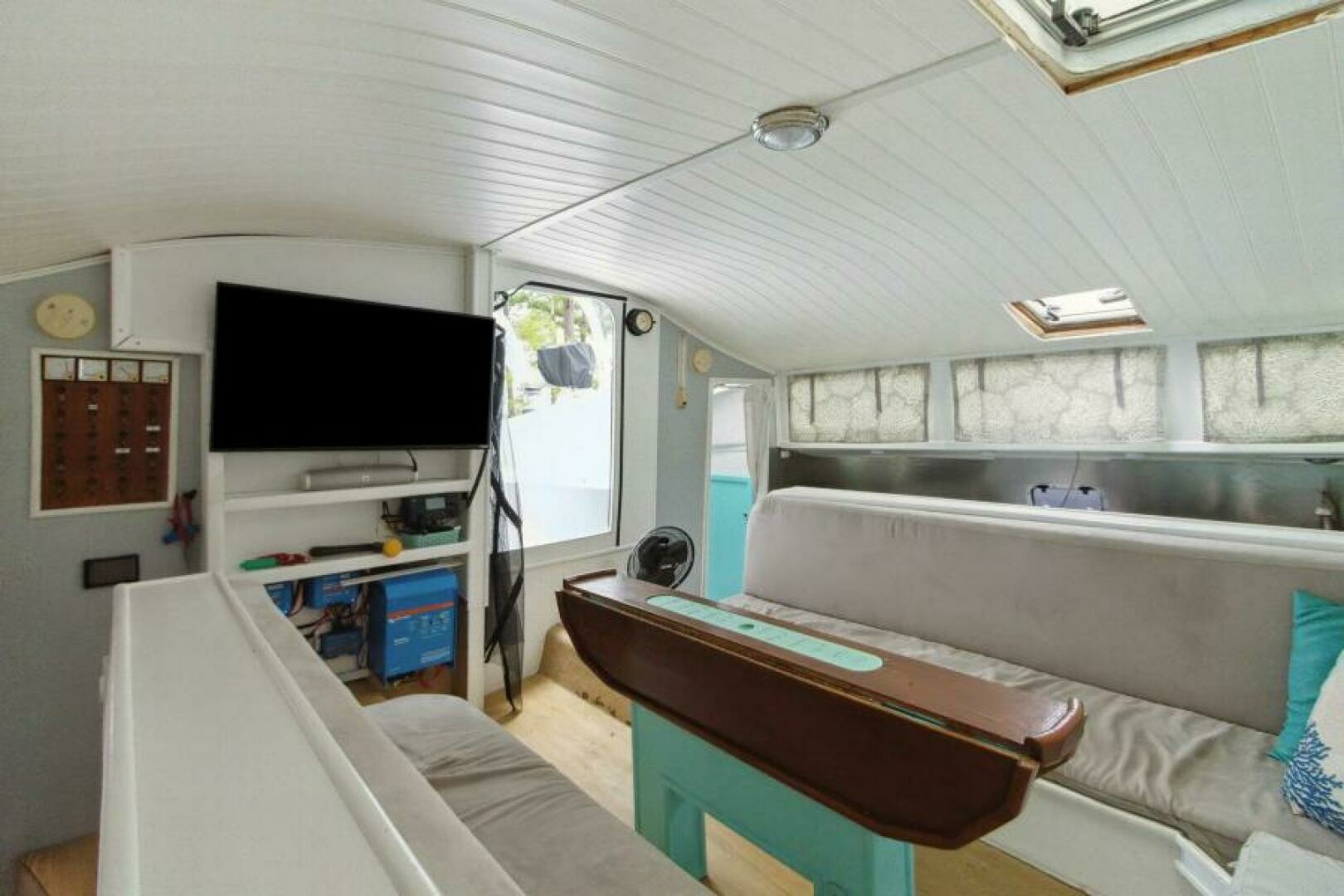 1992 Dean 365 Oceanliner - Image 25