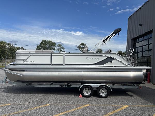2025 Godfrey Sweetwater 2286 SFL