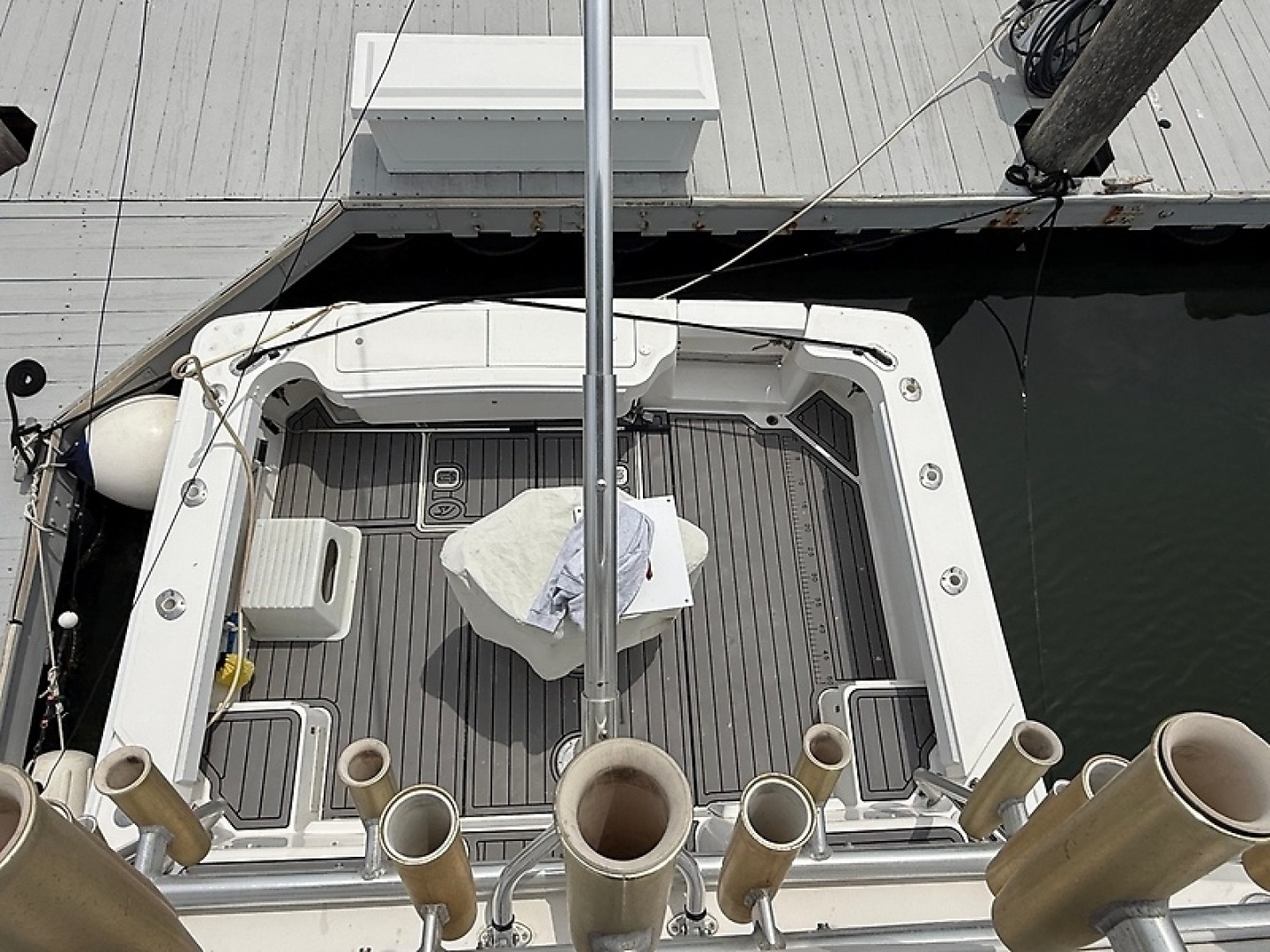 2005 Luhrs 32 Express - Image 48