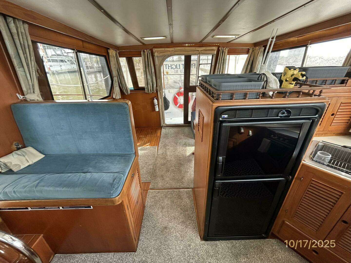 1989 Kha Shing 40 Sedan - Image 40