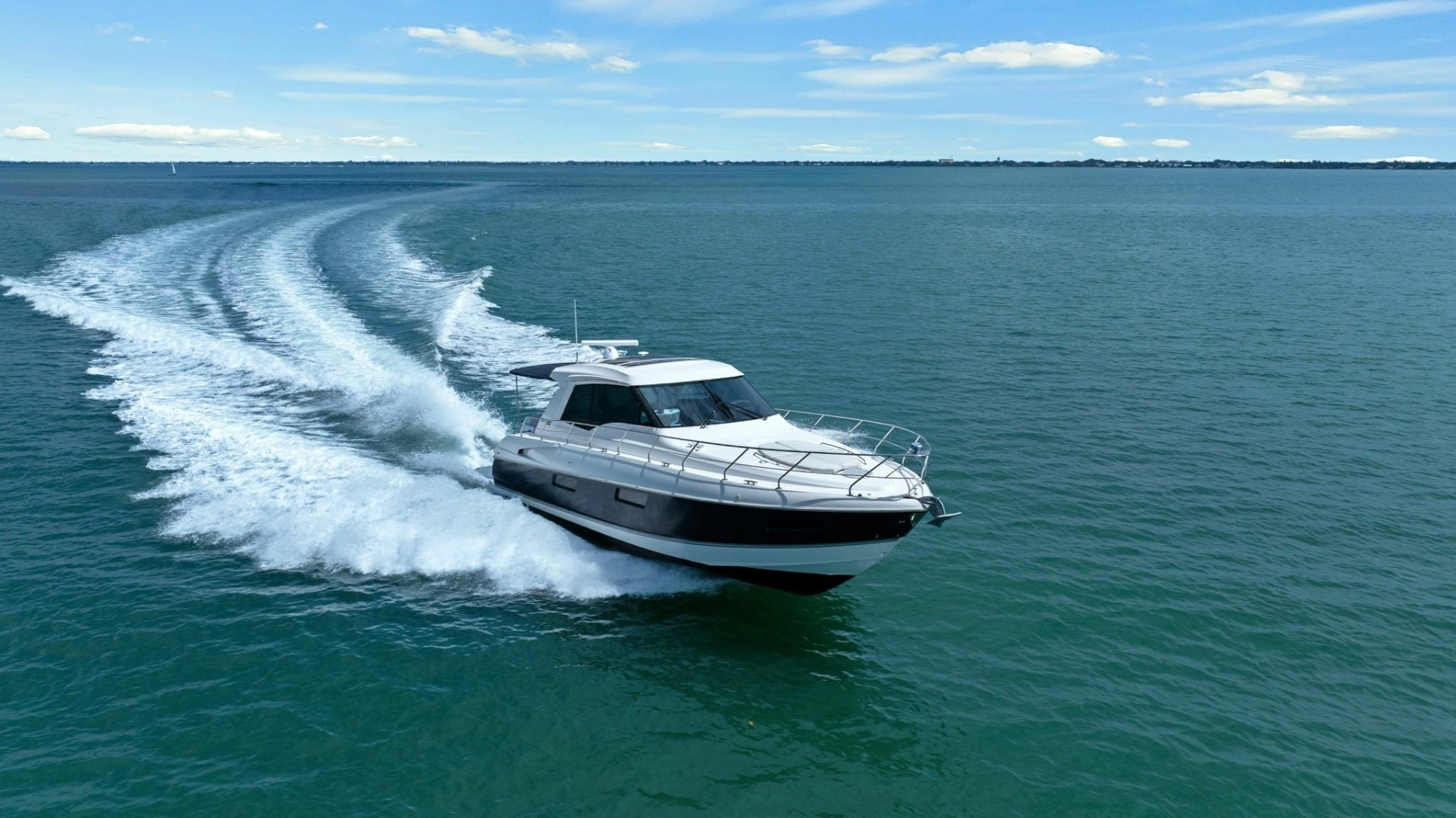 2014 Cruisers Yachts 48 Cantius - Image 67