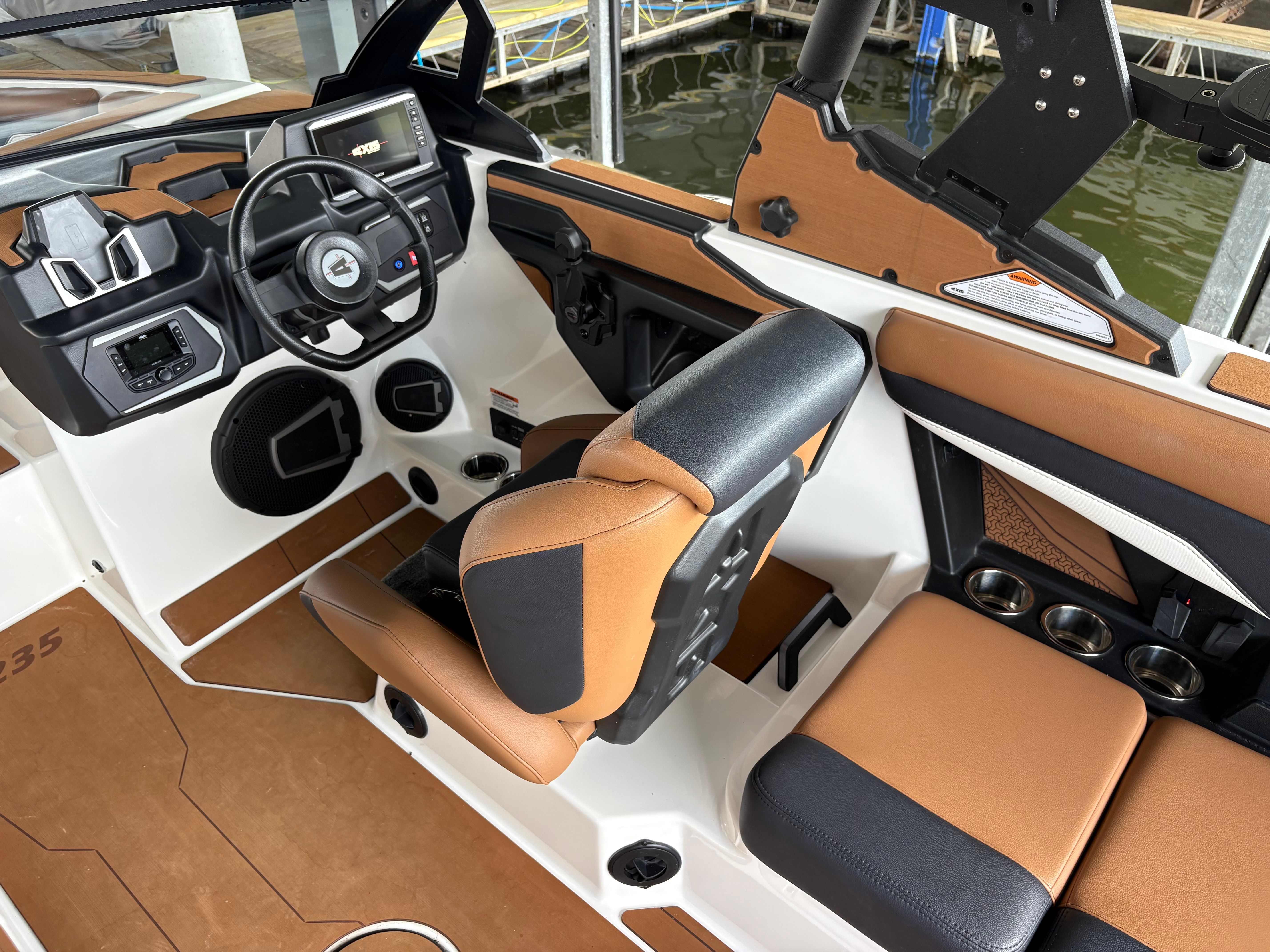 2026 AXIS T235 - Image 8