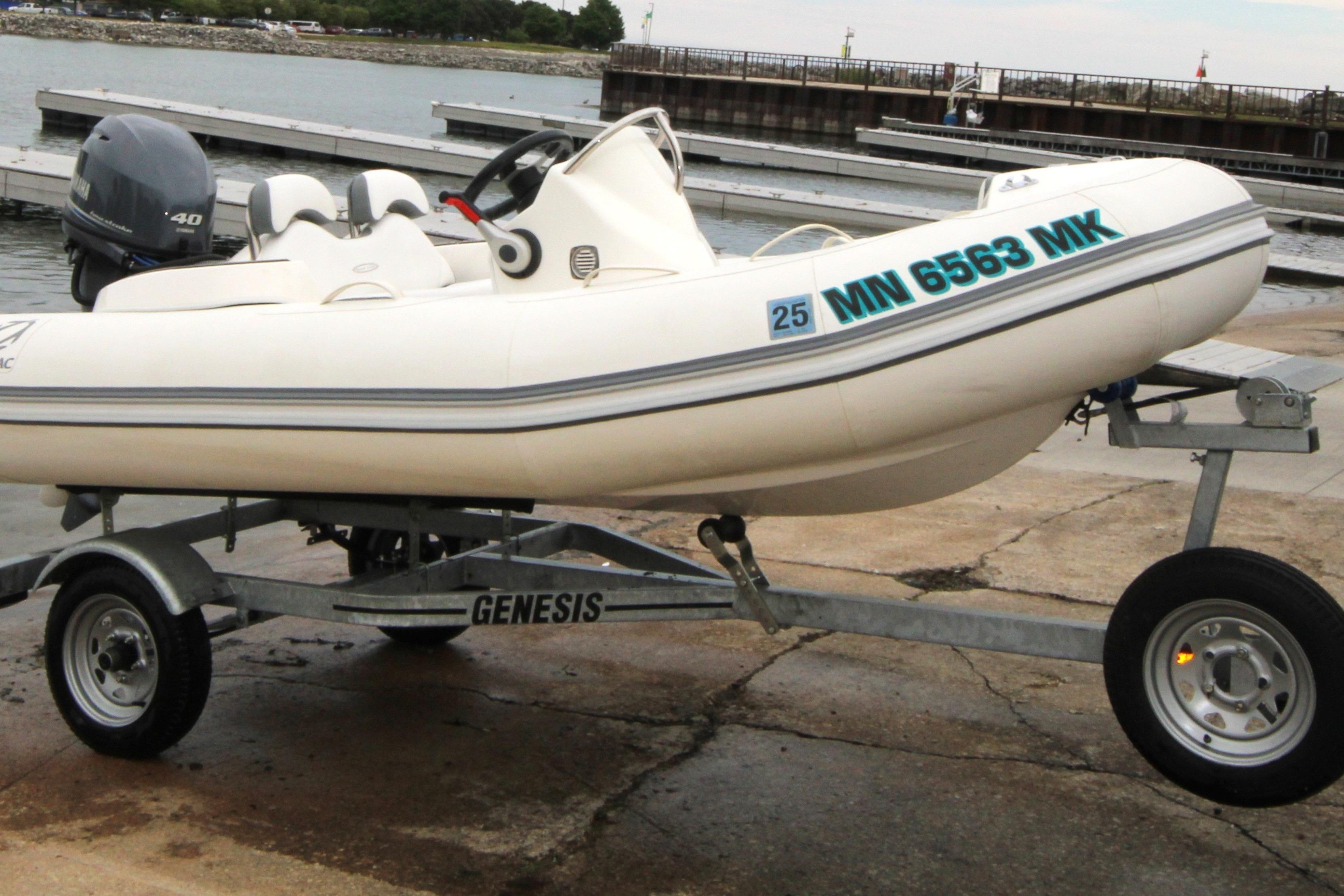 2022 Zodiac Yachtline Deluxe 360