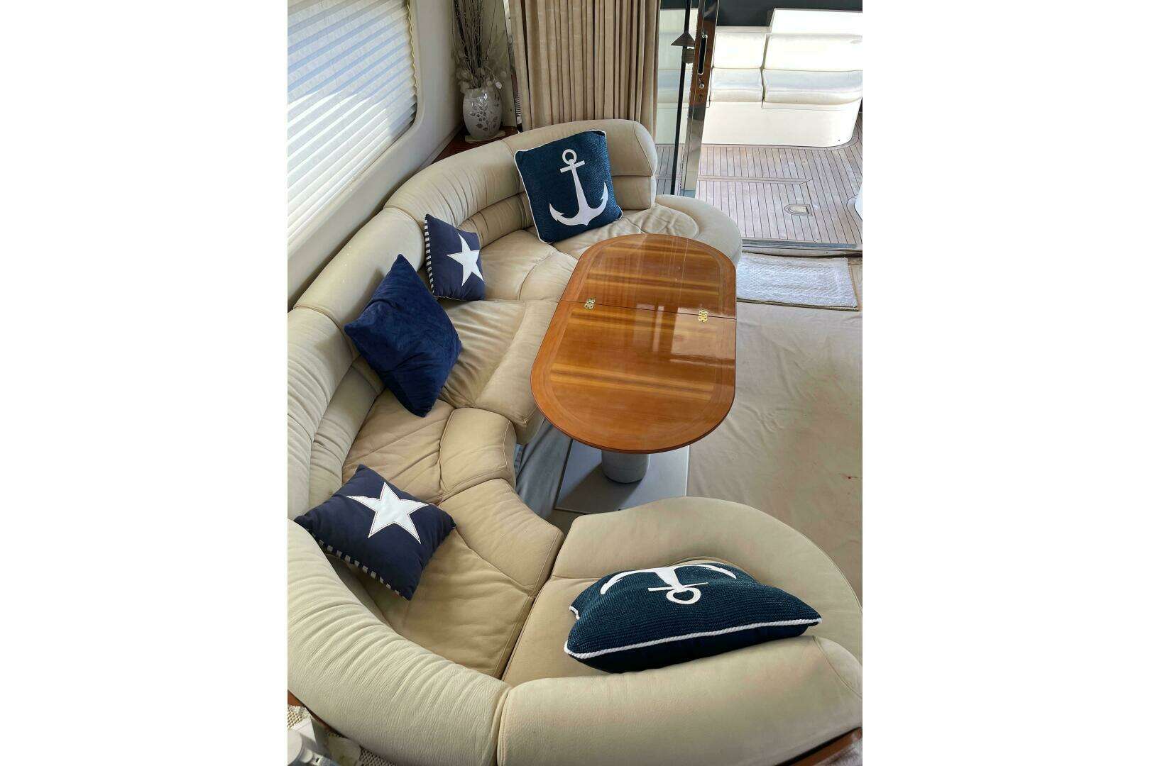 2000 Azimut 46 Flybridge MY - Image 12