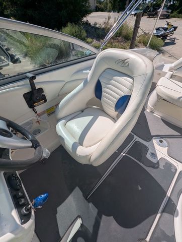 2004 Monterey 248 Ls - 5