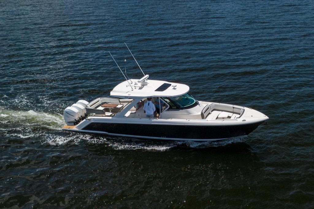 2021 Tiara Yachts 38 LS