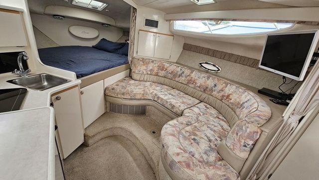 1999 Bayliner 3055 Ciera - 12