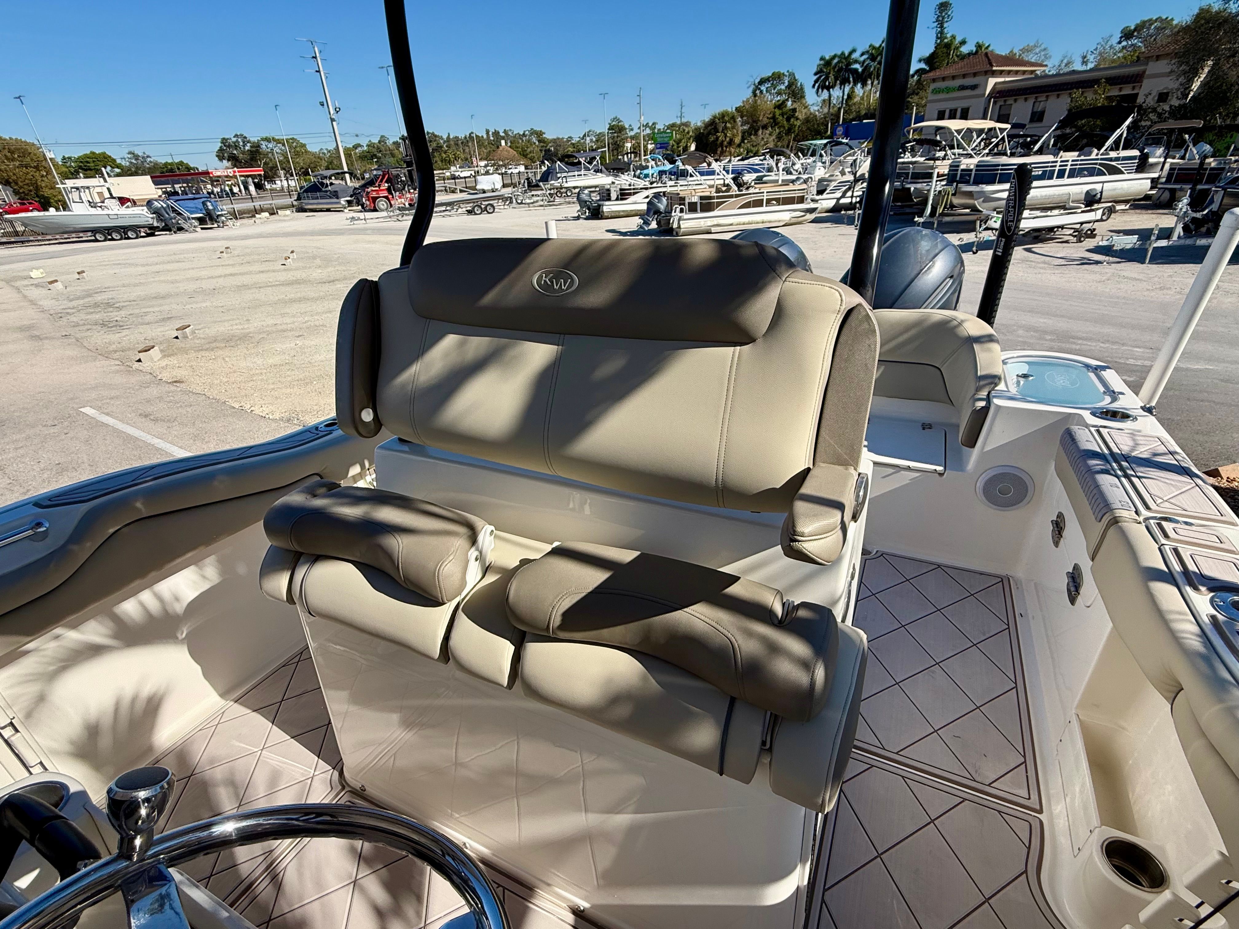 2022 KEY WEST 263 FS - Image 17