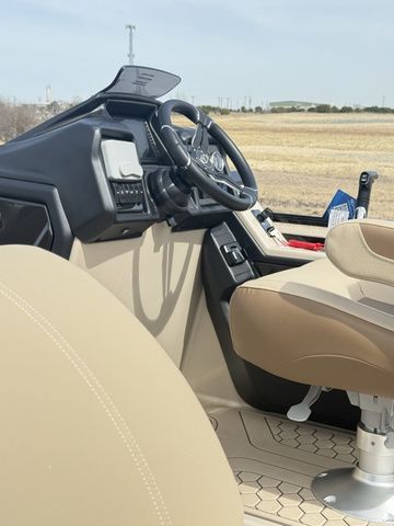 2026 Veranda VR235F2 Tritoon - 12