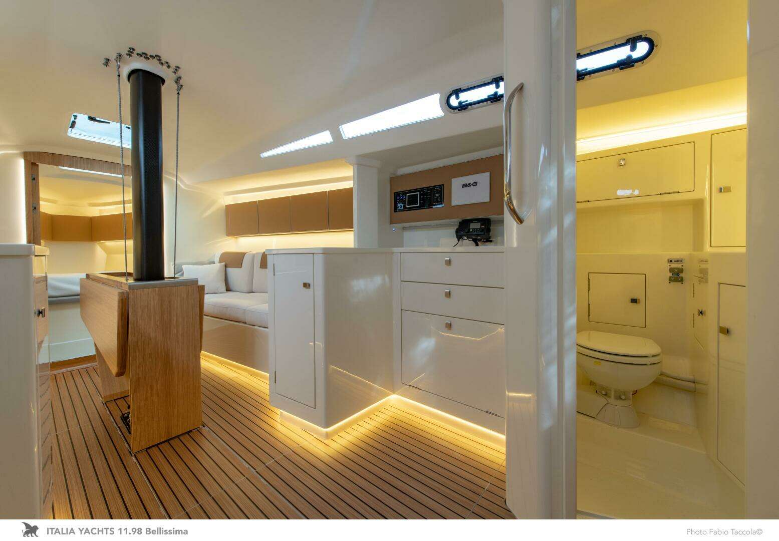 2026 Italia Yachts 11.98 - Image 5