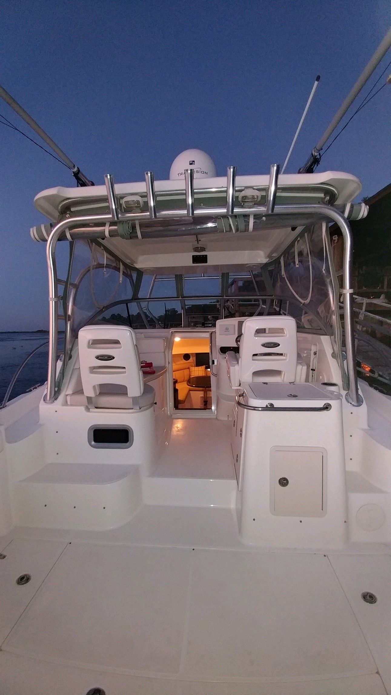 2010 Boston Whaler 305 Conquest - 8