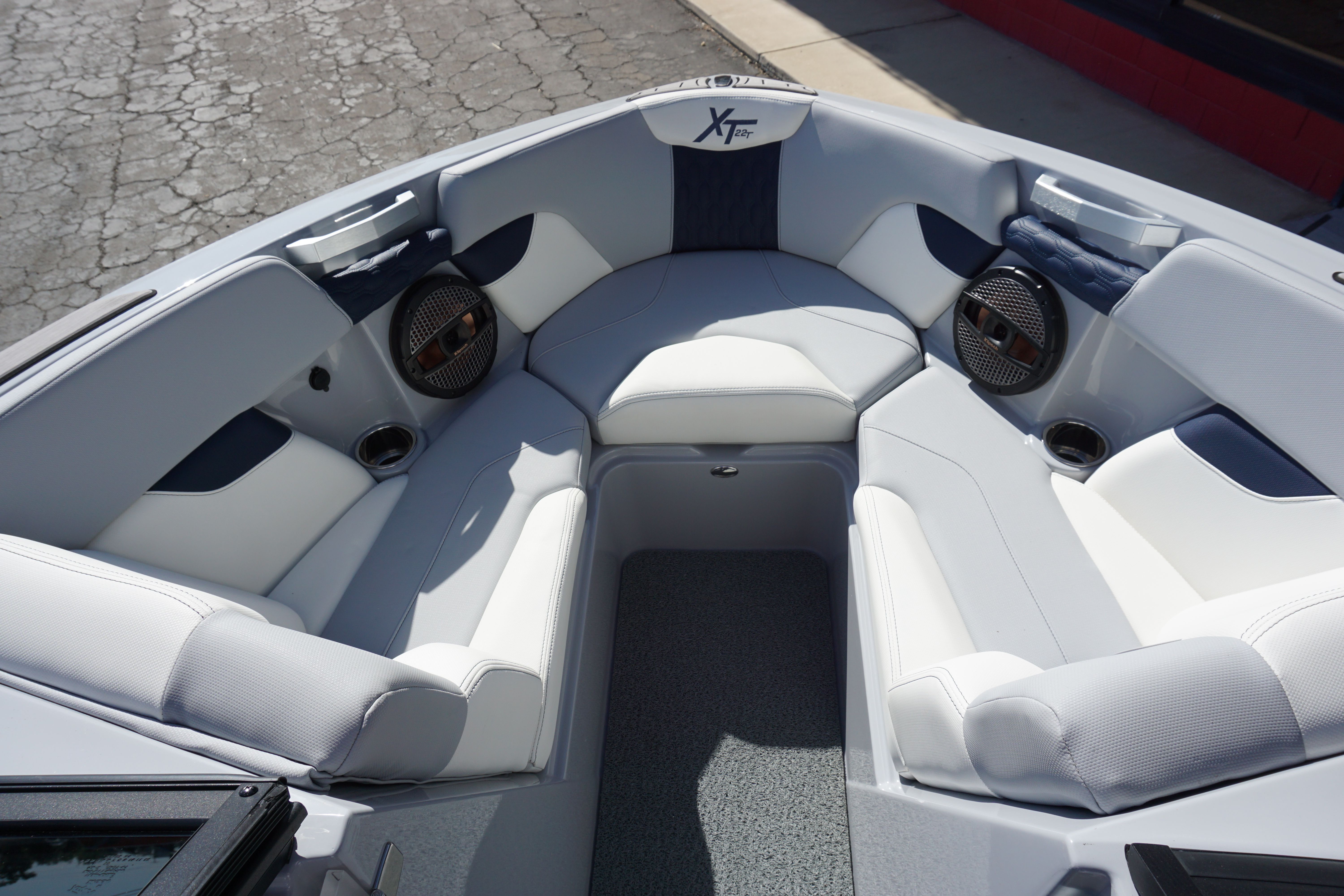 2023 MasterCraft XT22 T - 7