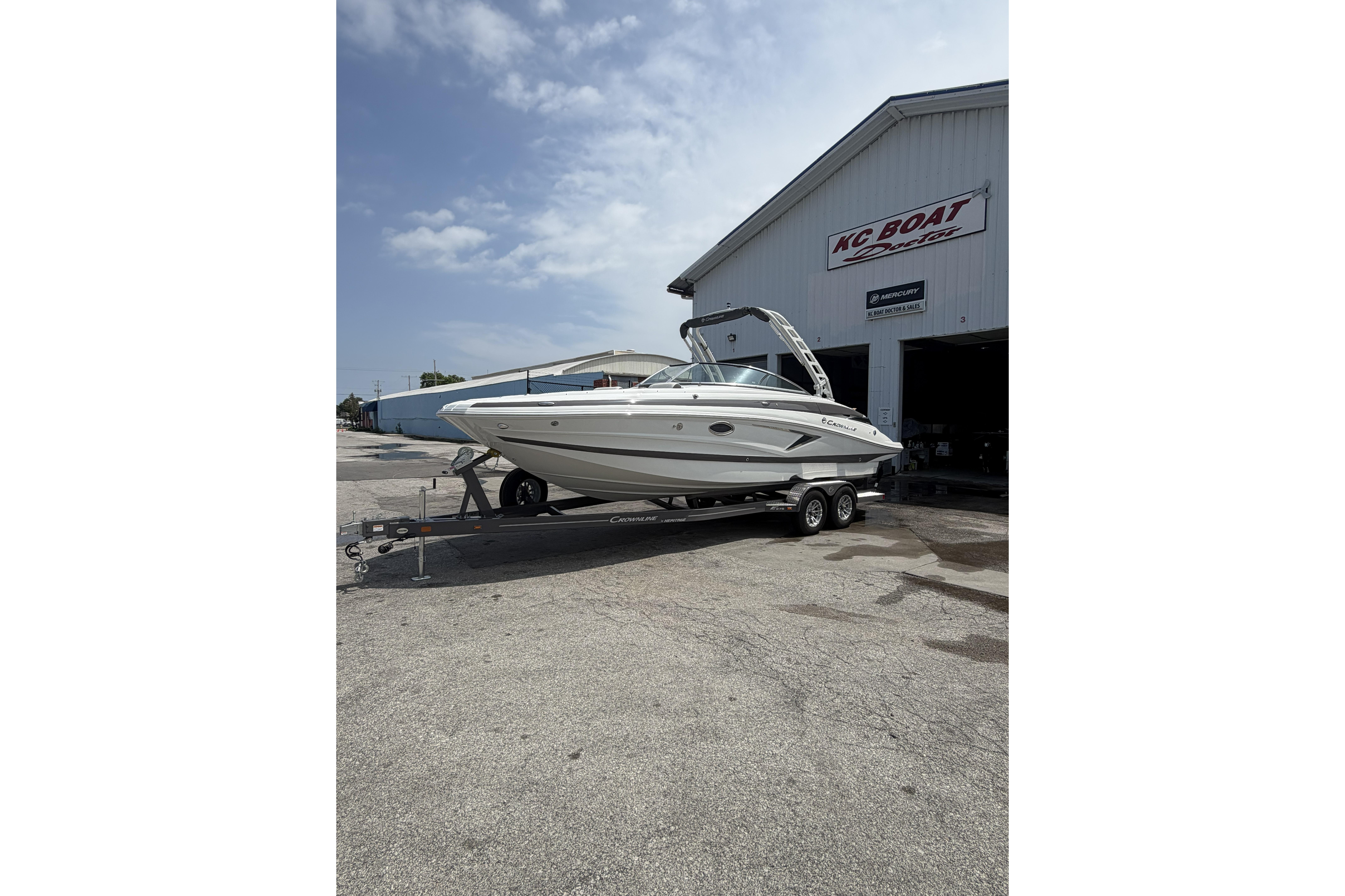 2026 Crownline Eclipse E275