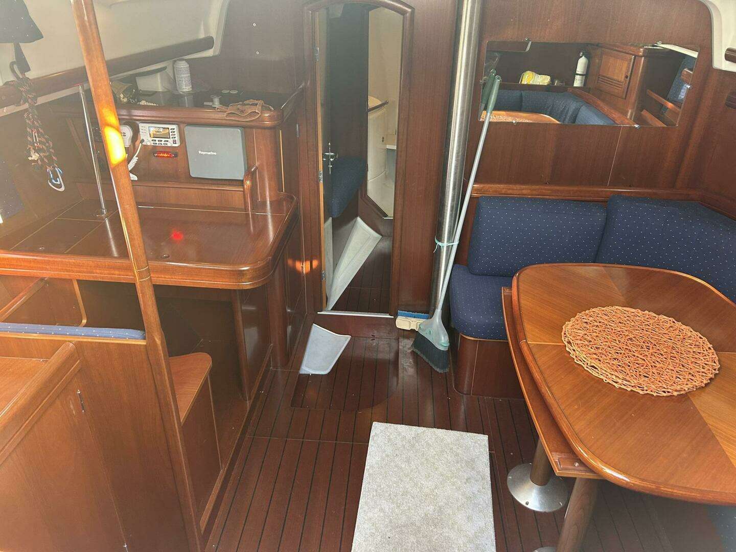2003 Beneteau 42cc - Image 10