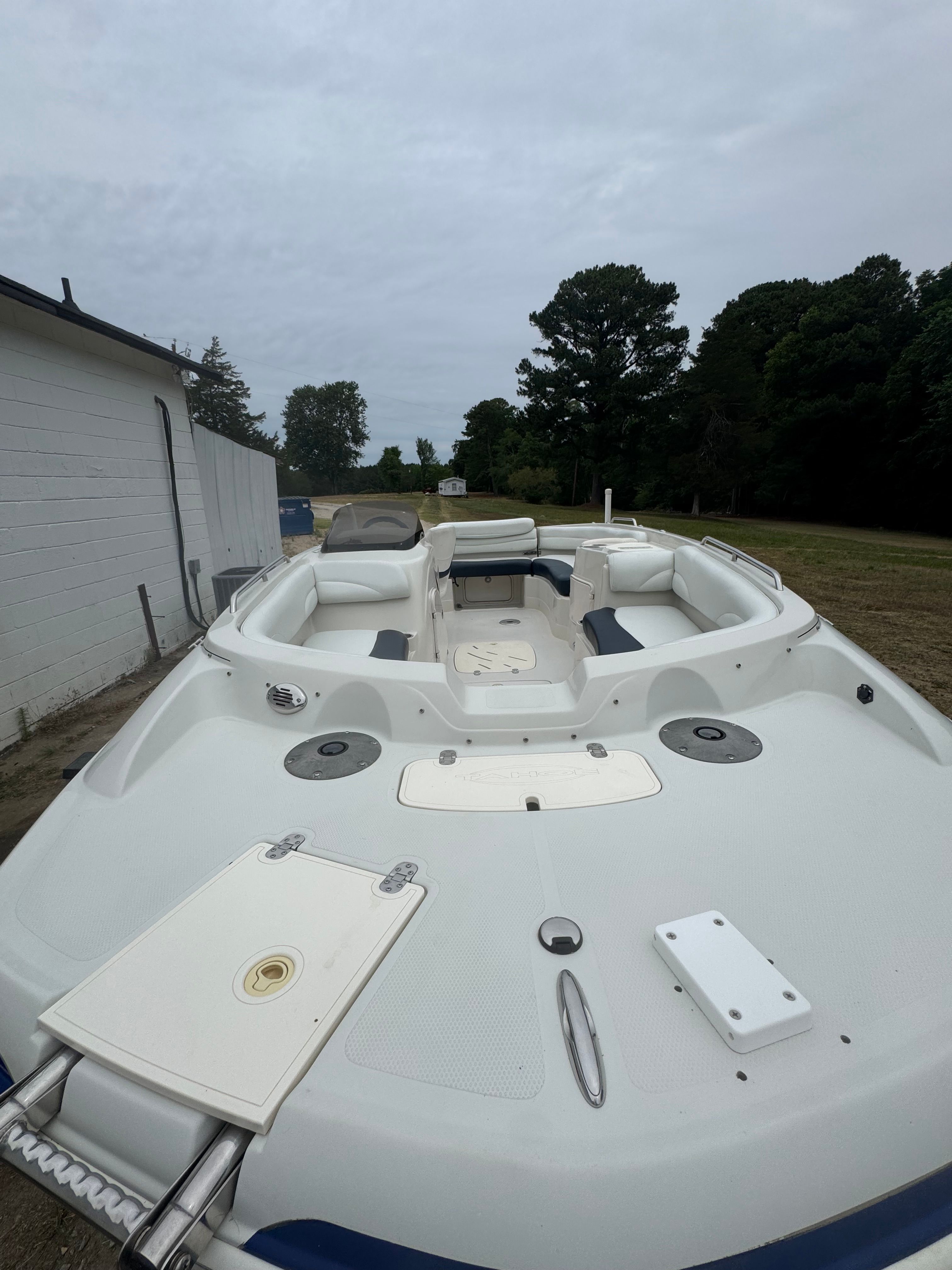 2008 Tahoe 215 I/O - 25