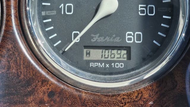2000 Crownline 242 CR - 26