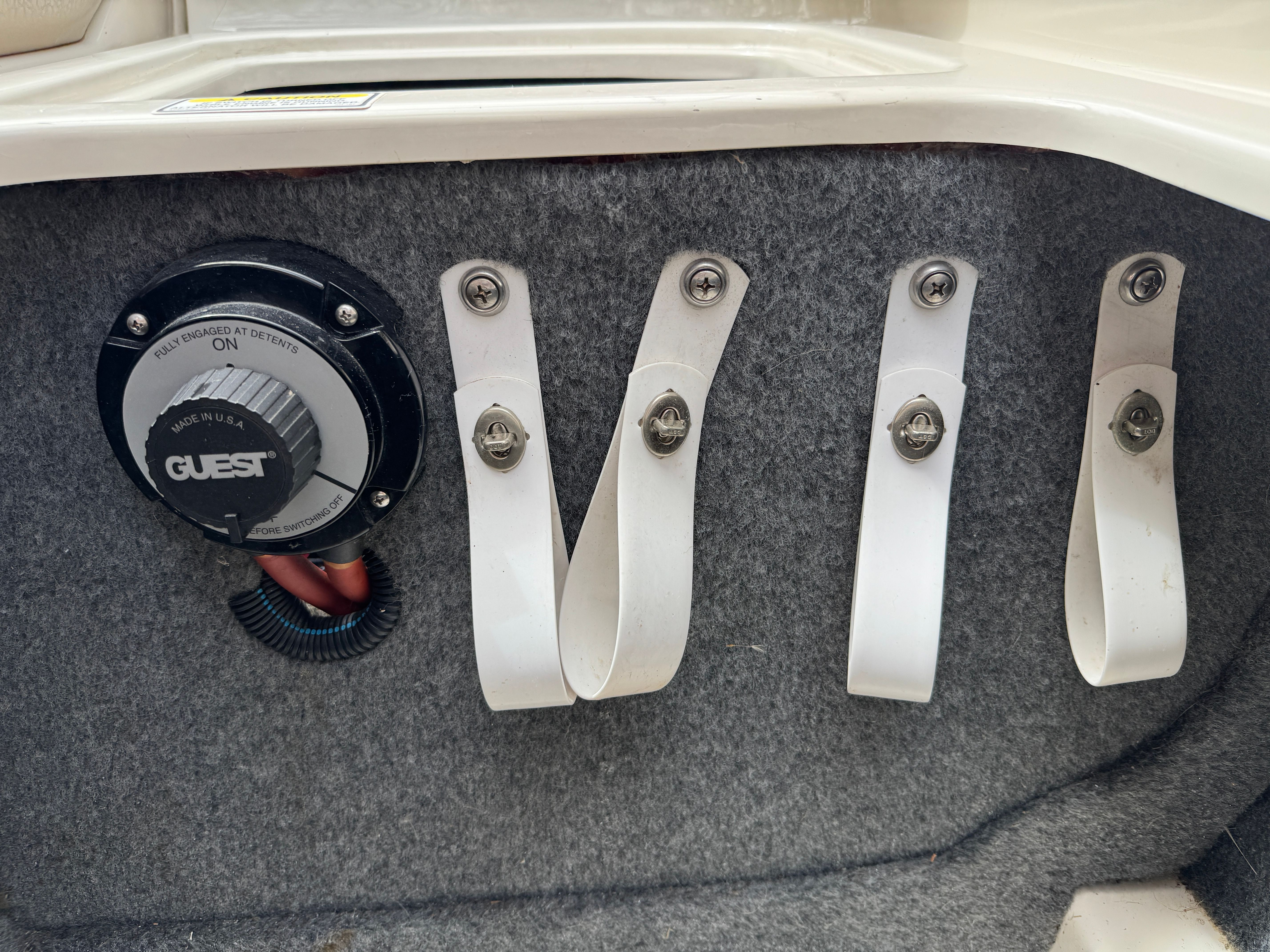 2002 Sea Ray 220 Sundeck - 26