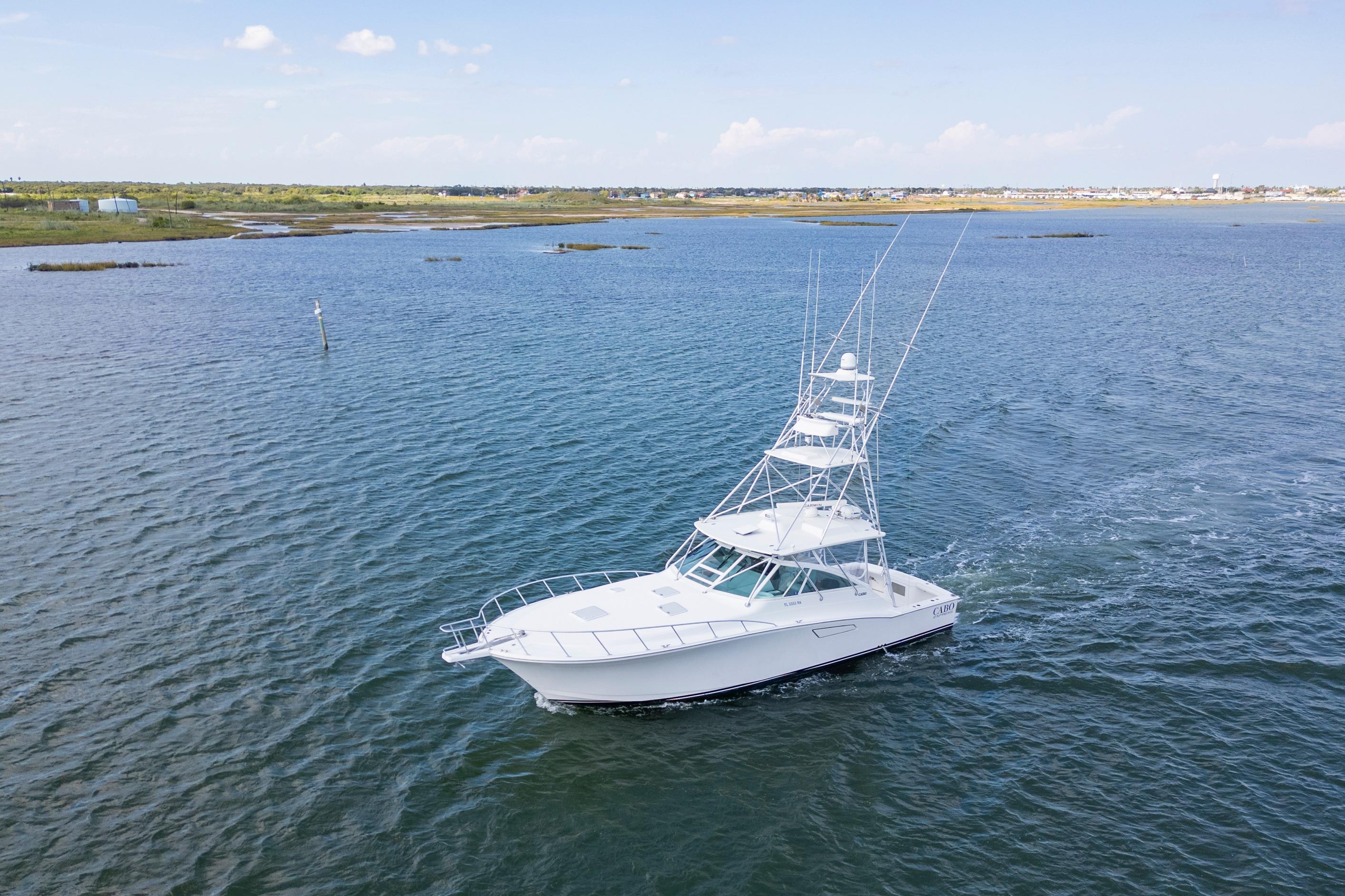2010 Cabo 45 Express