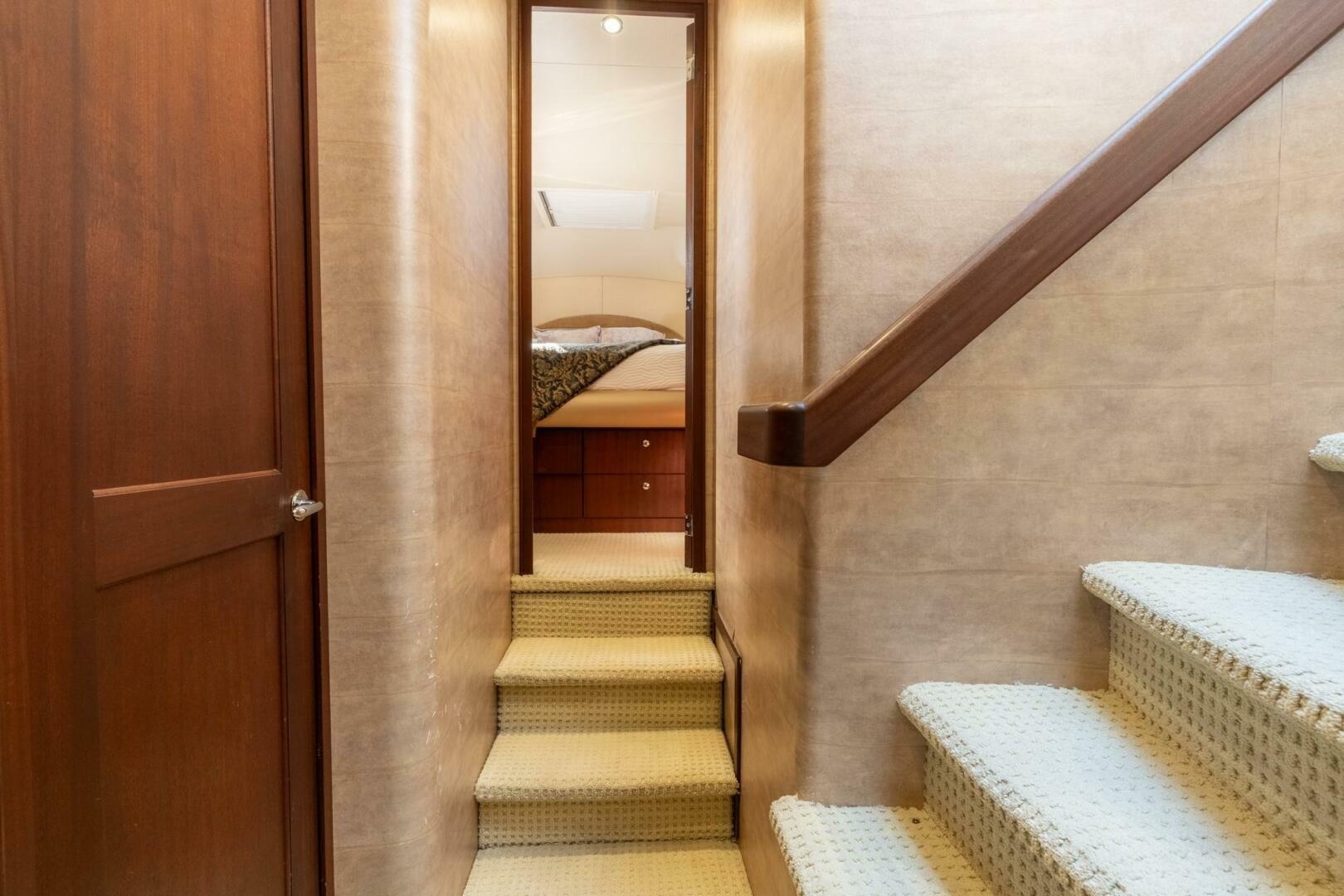 2009 Pacific Mariner 65 Motor Yacht - Image 43
