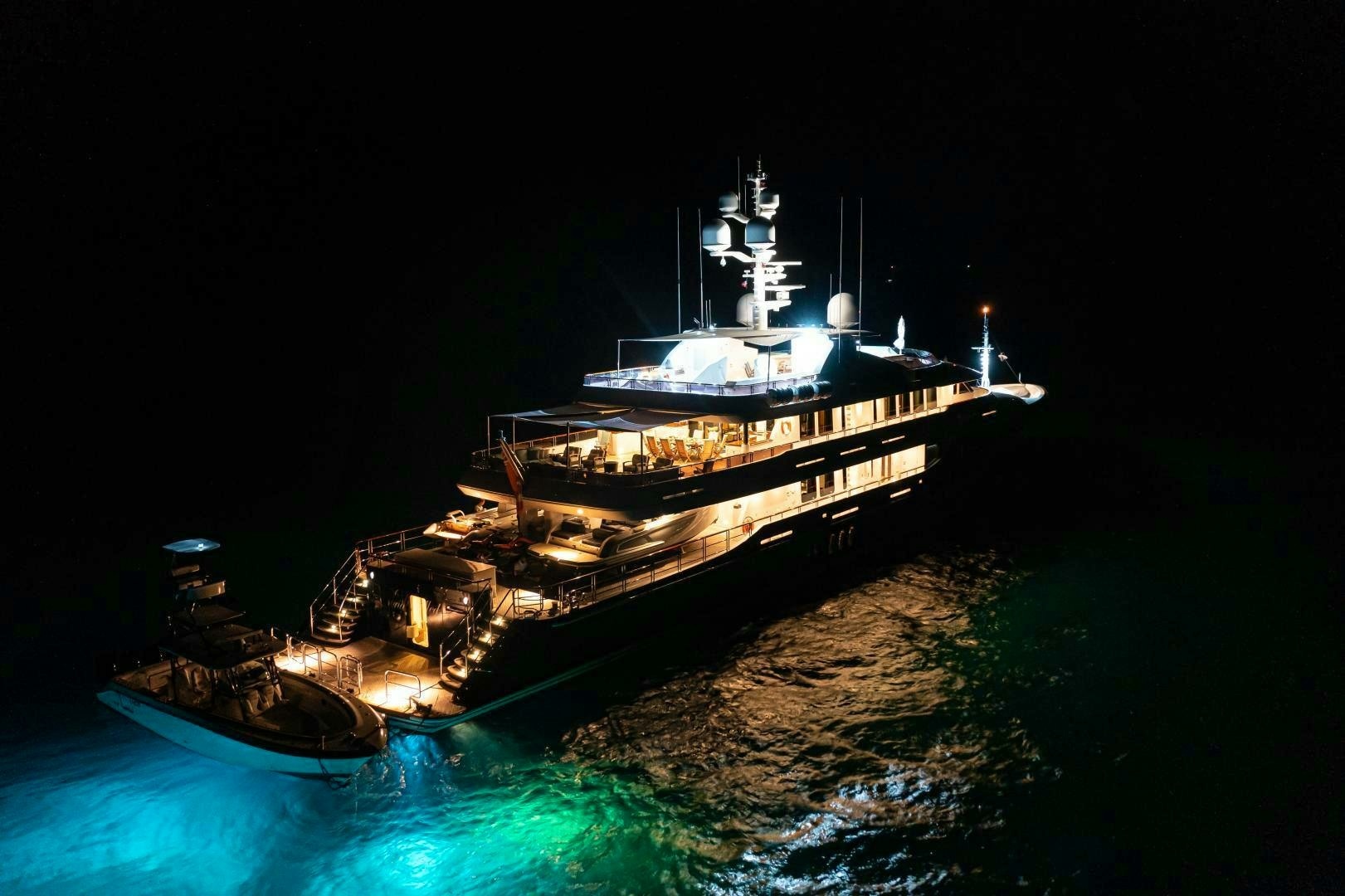 2009 Trinity Yachts Custom - Image 39