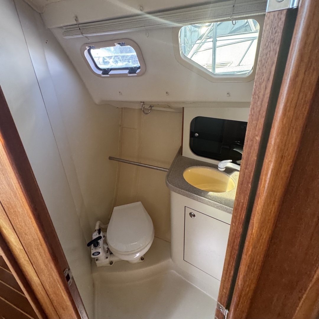 2002 Hunter 326 - Image 49