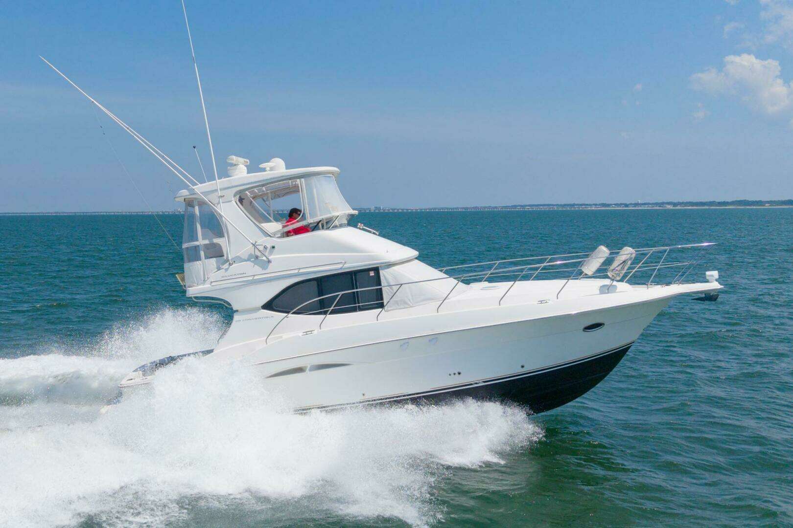 2007 Silverton 38 Convertible - Image 8