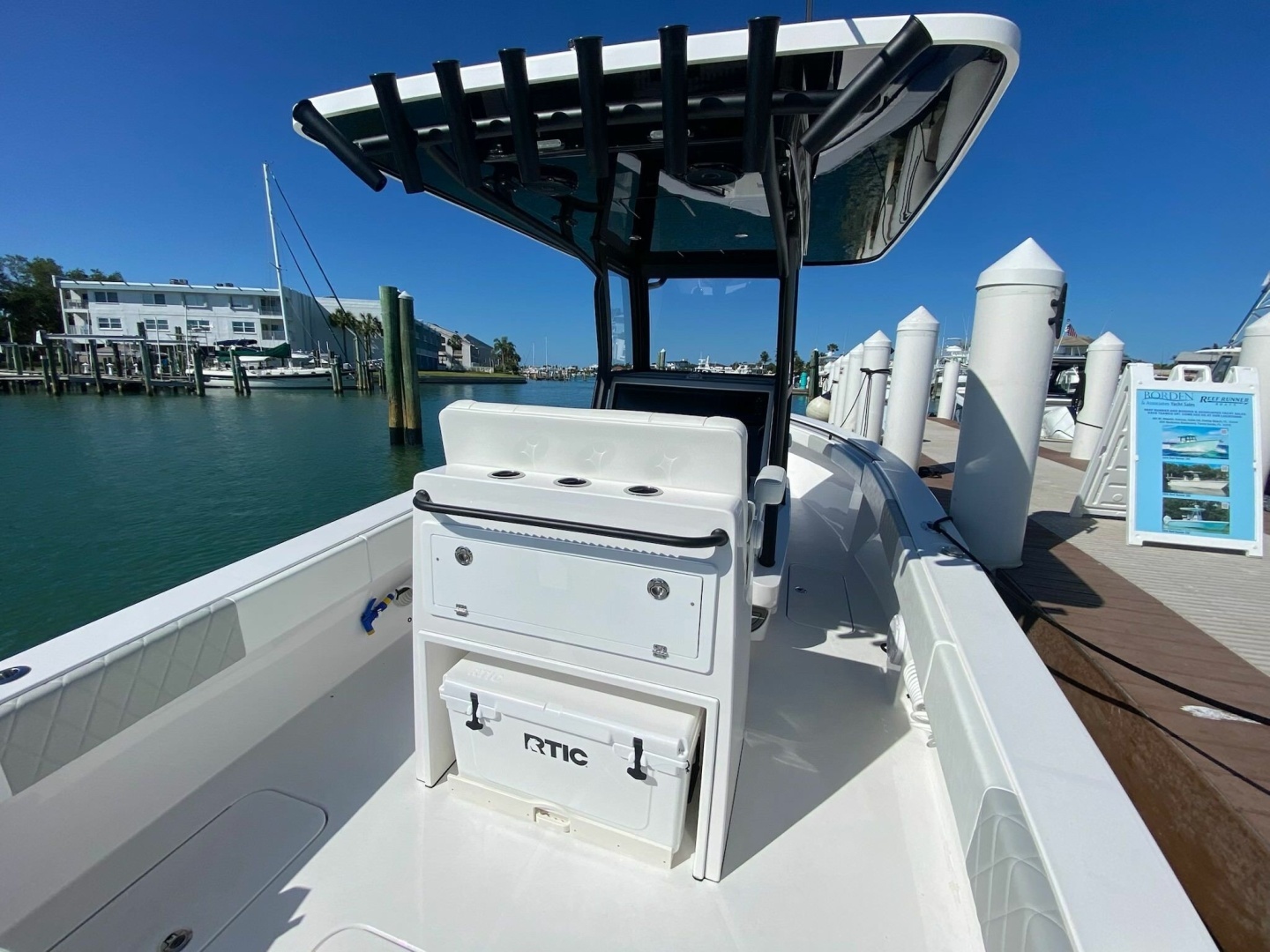 2026 Reef Runner 280 - Image 7