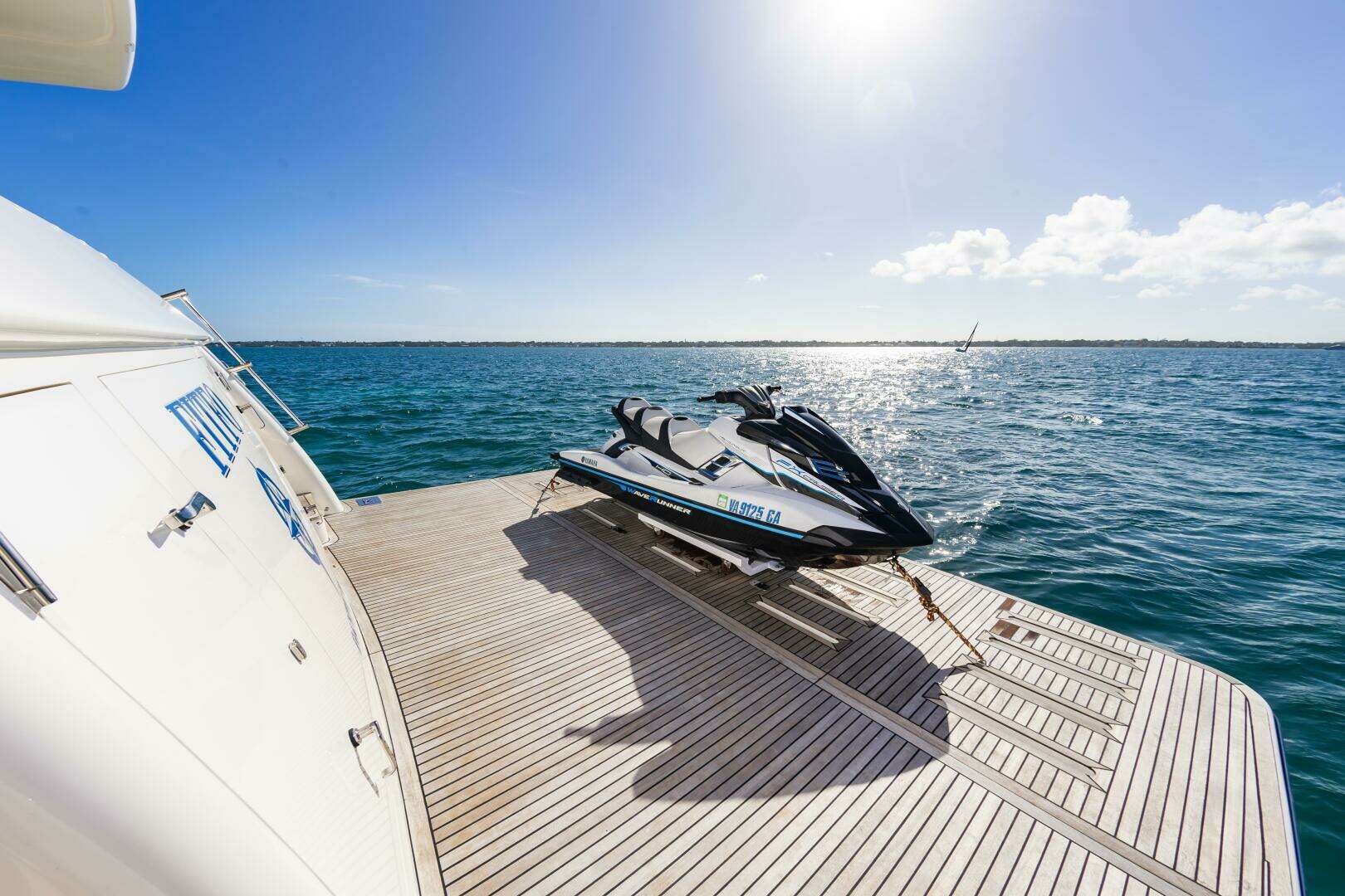 2017 Johnson 93 Flybridge - Image 27