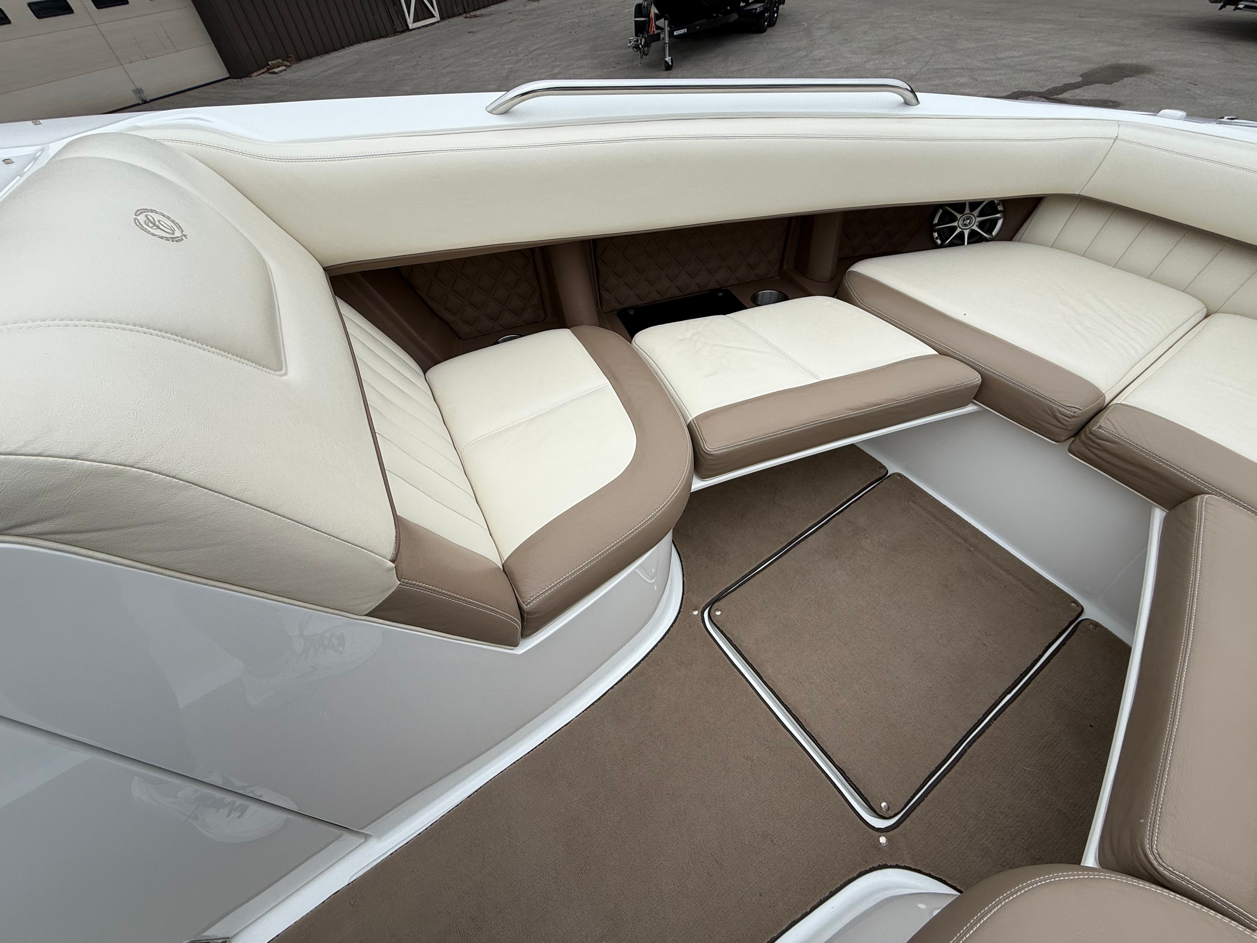 2011 Cobalt 302 - 20