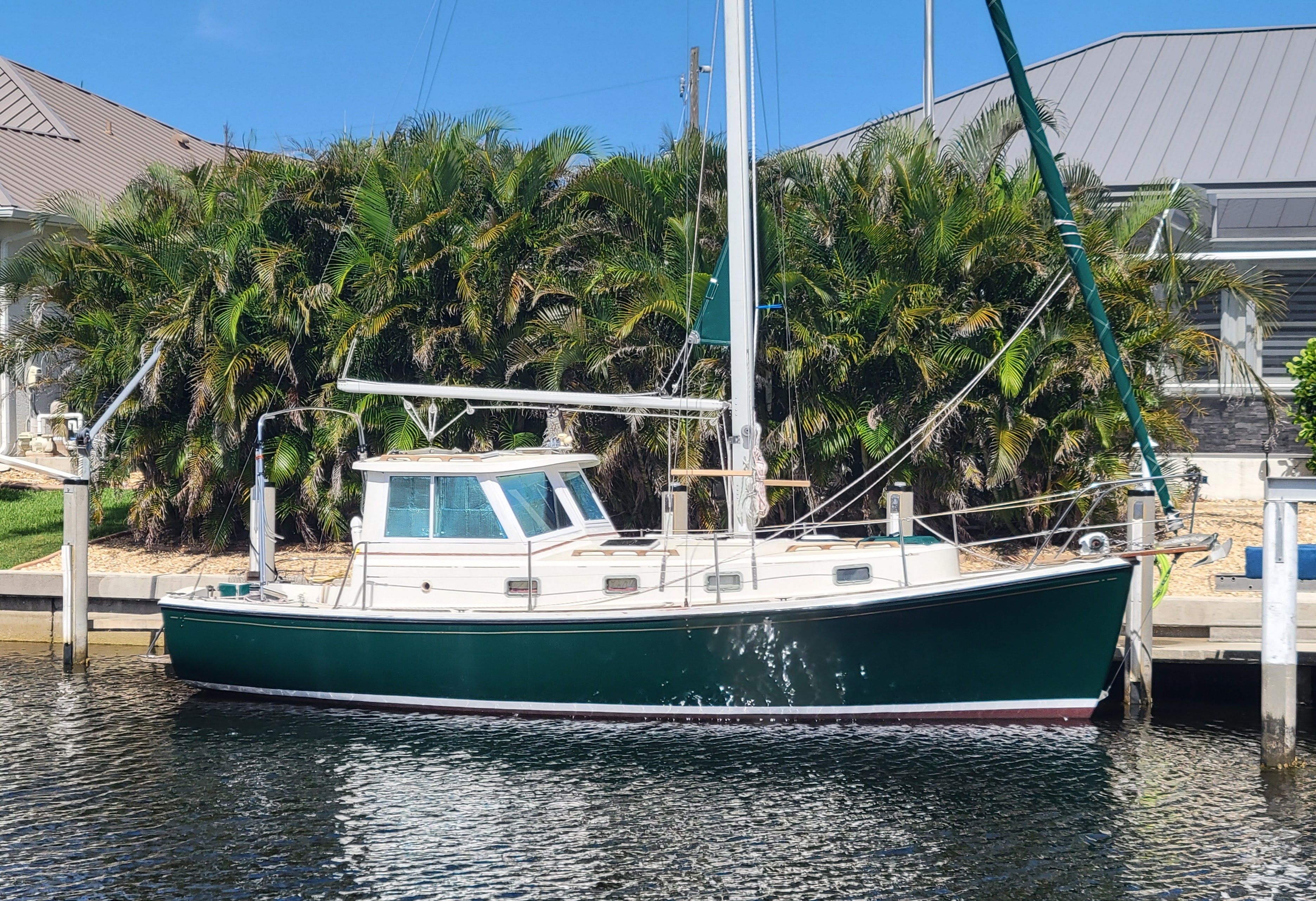 1989 Cape Dory MS300