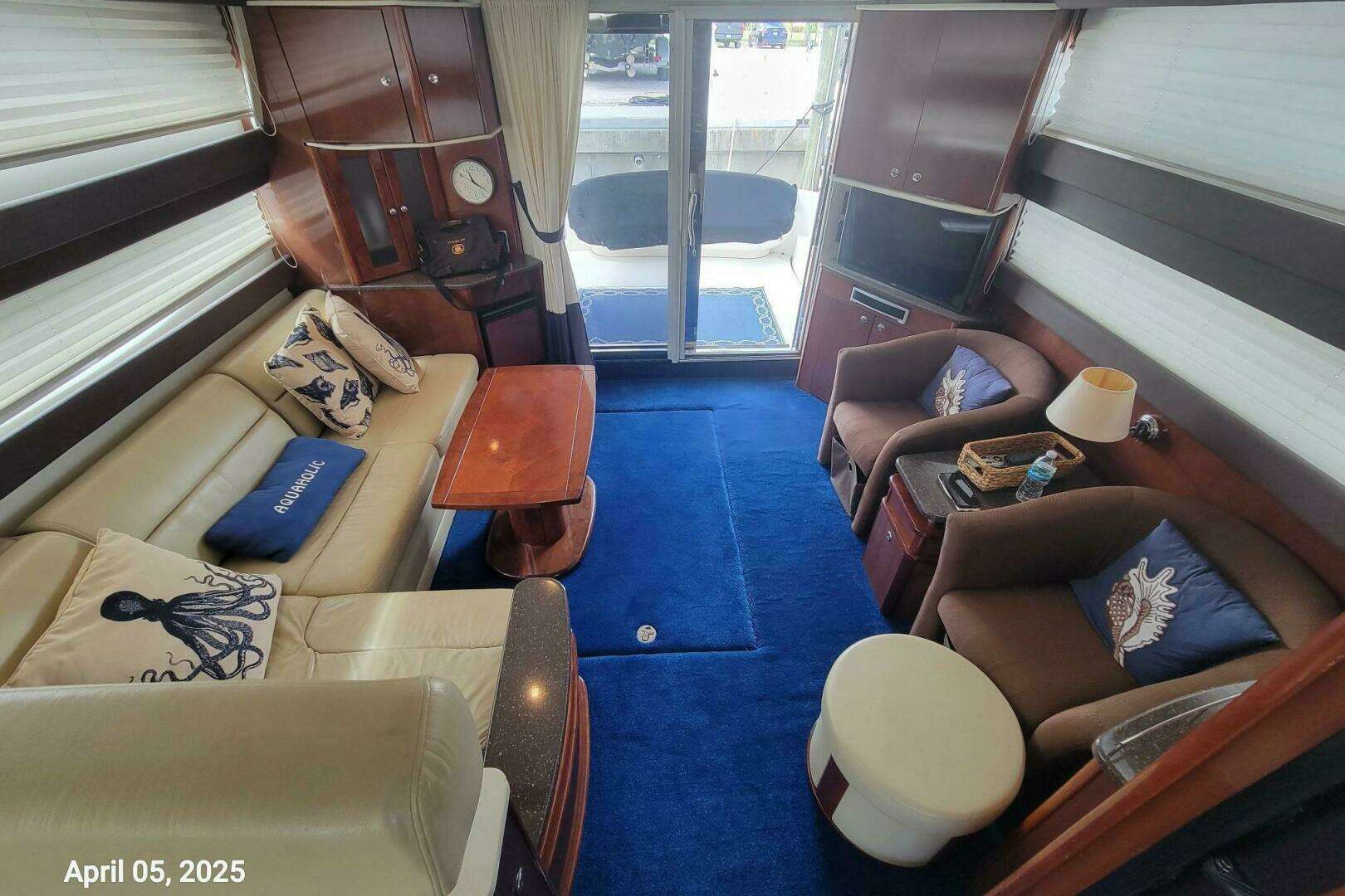 2011 Meridian 441 Sedan - Image 23