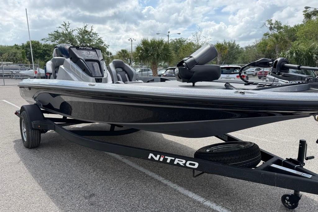 2026 Nitro Z18