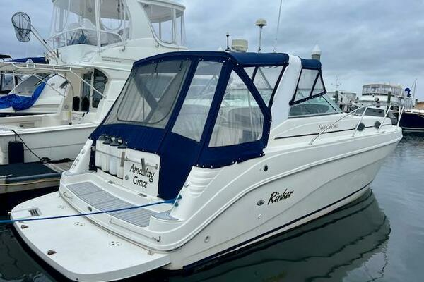 2000 Rinker 342 Fiesta Vee