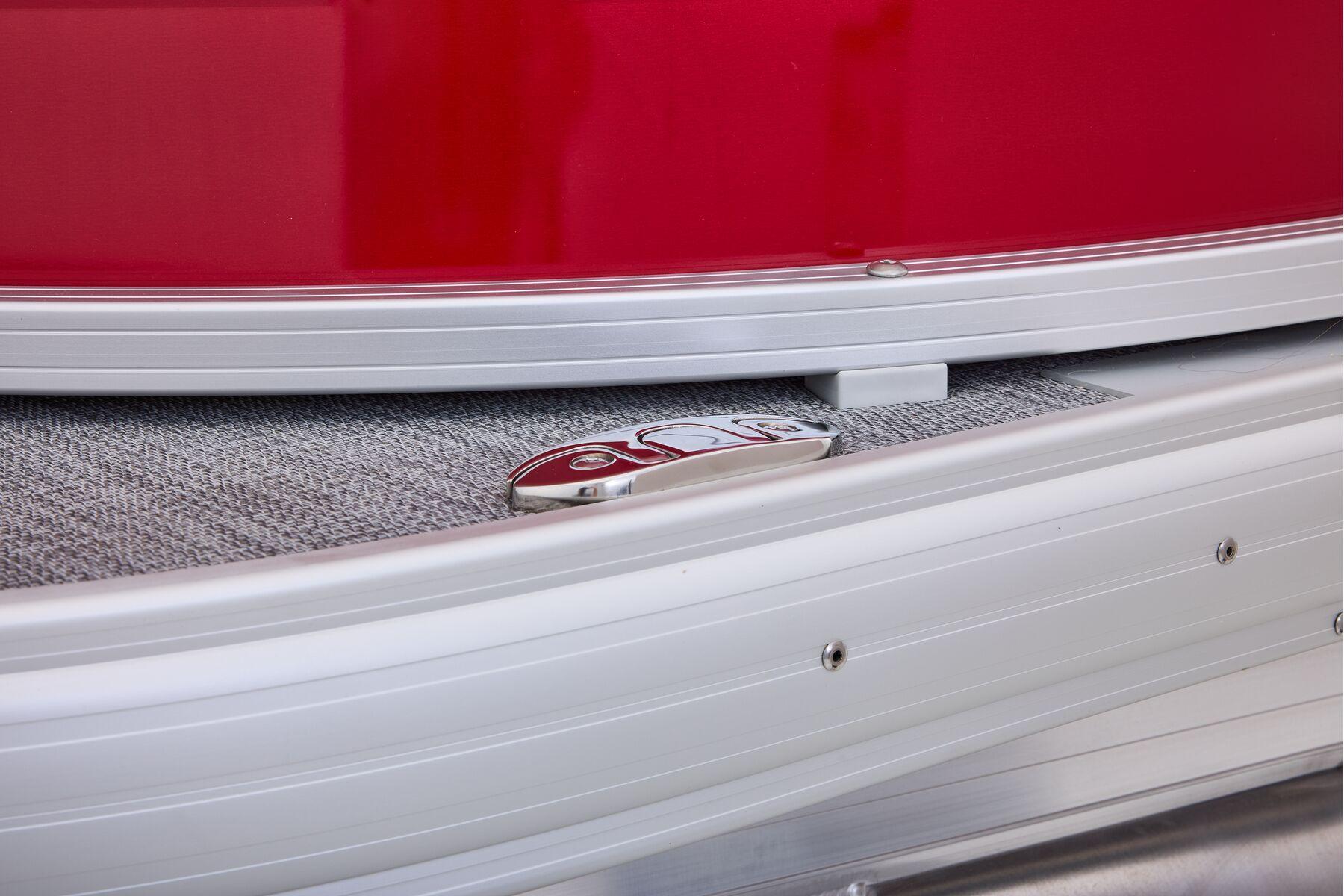 2026 Sun Tracker Party Barge 18 DLX - 37