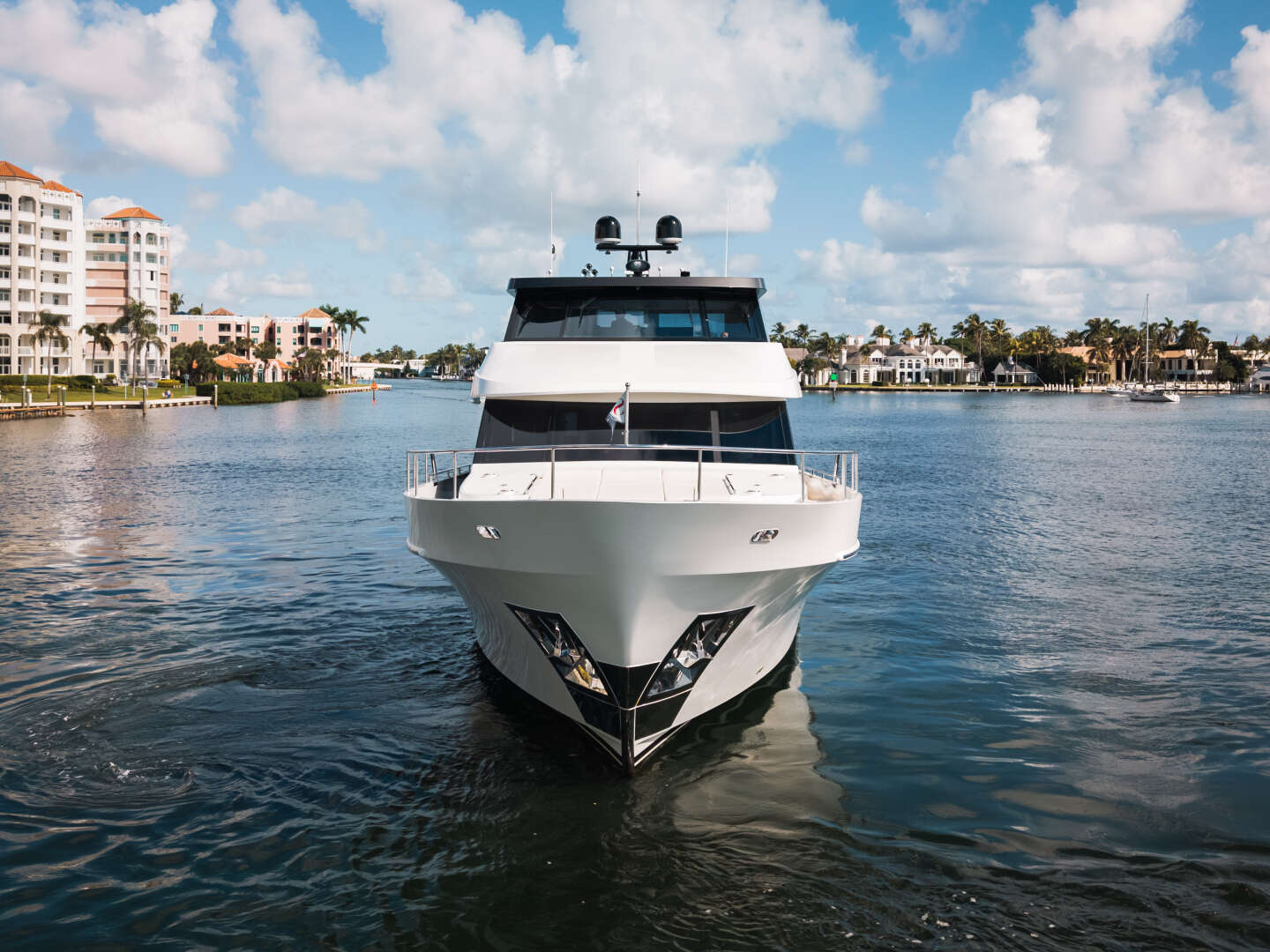 2022 Ocean Alexander 32L - Image 4