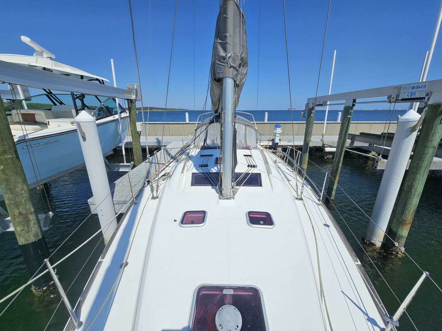 2009 Beneteau Cyclades 43.3 - Image 7