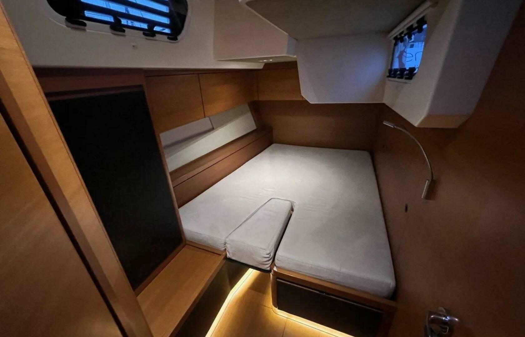 2016 Ice Yachts 62 evo - Image 11