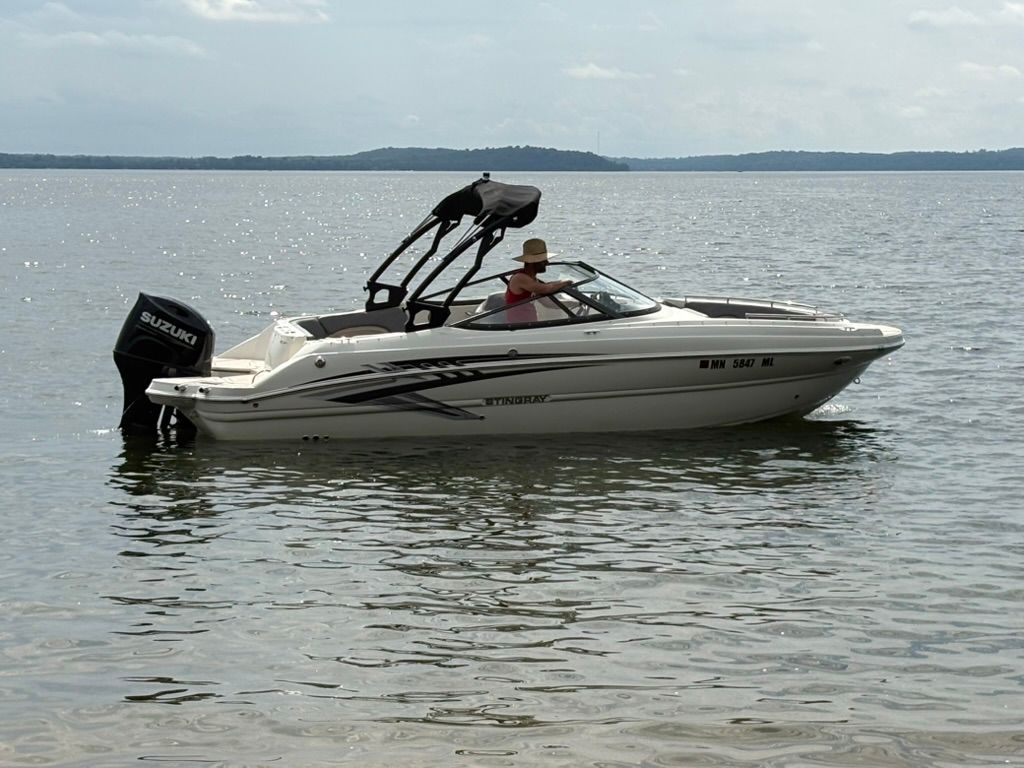 2021 Stingray 231 DC